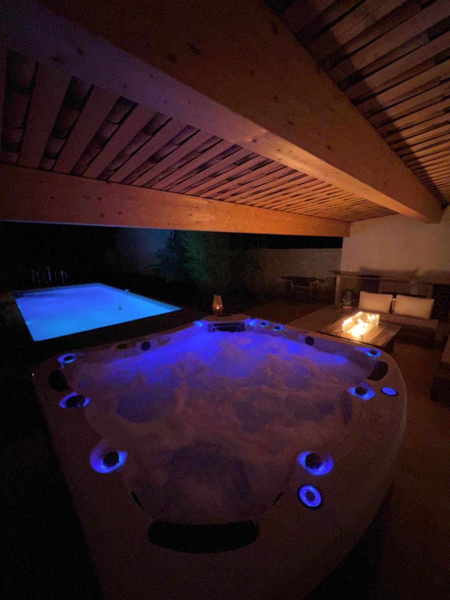 Photo du logement - Studio avec jacuzzi et piscine