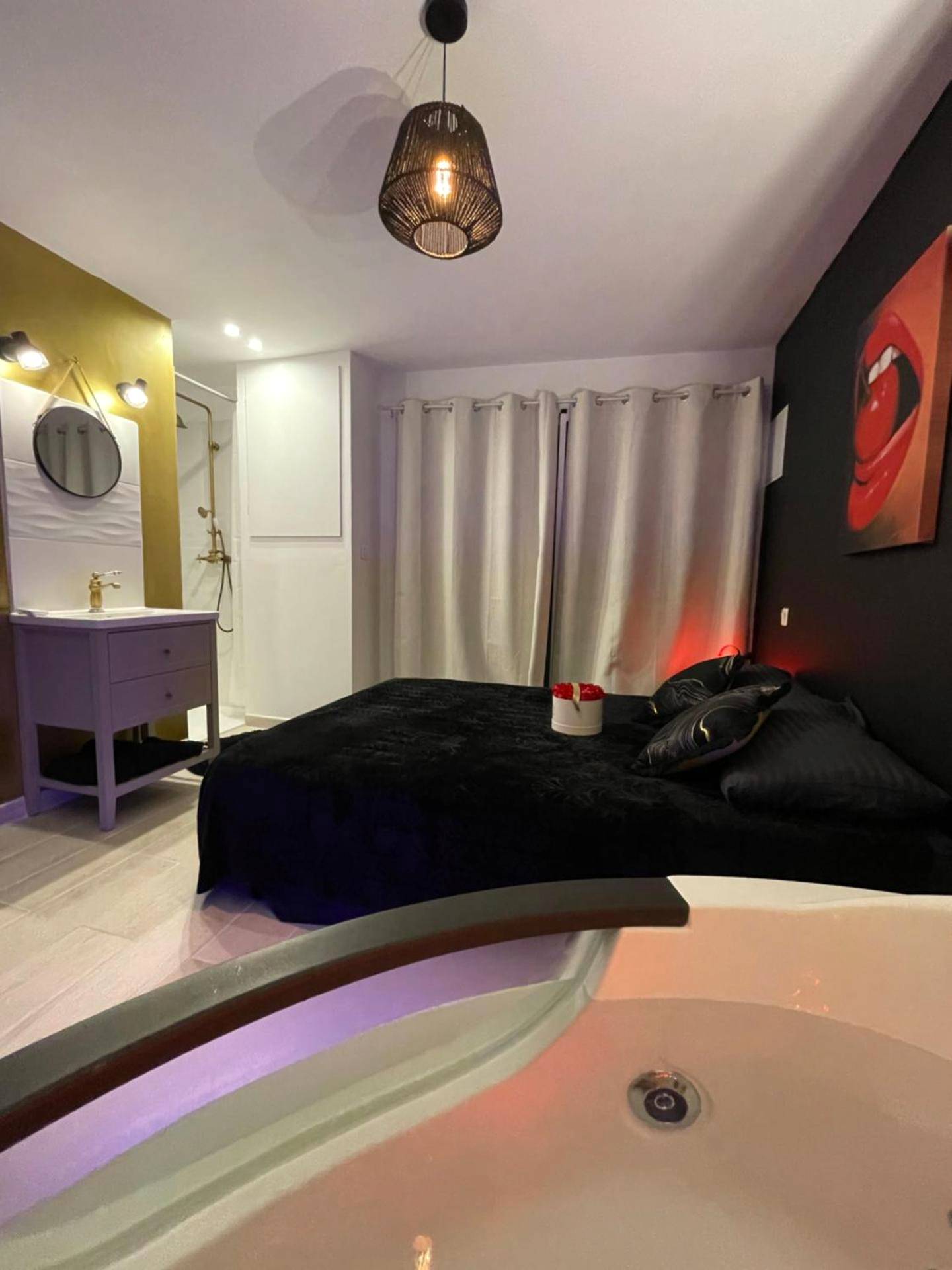 Photo du logement - Studio M romantisme et élégance - Pézenas