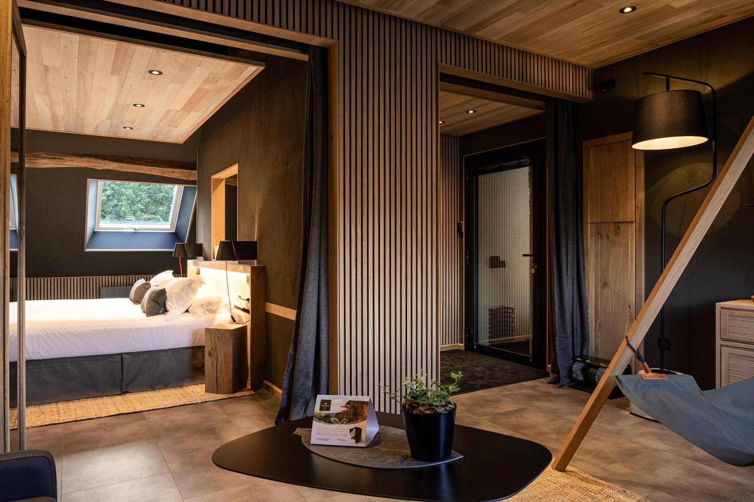 Vue interieure - Le Studio des Prés Verts Suite Design avec Jacuzzi Privatif
