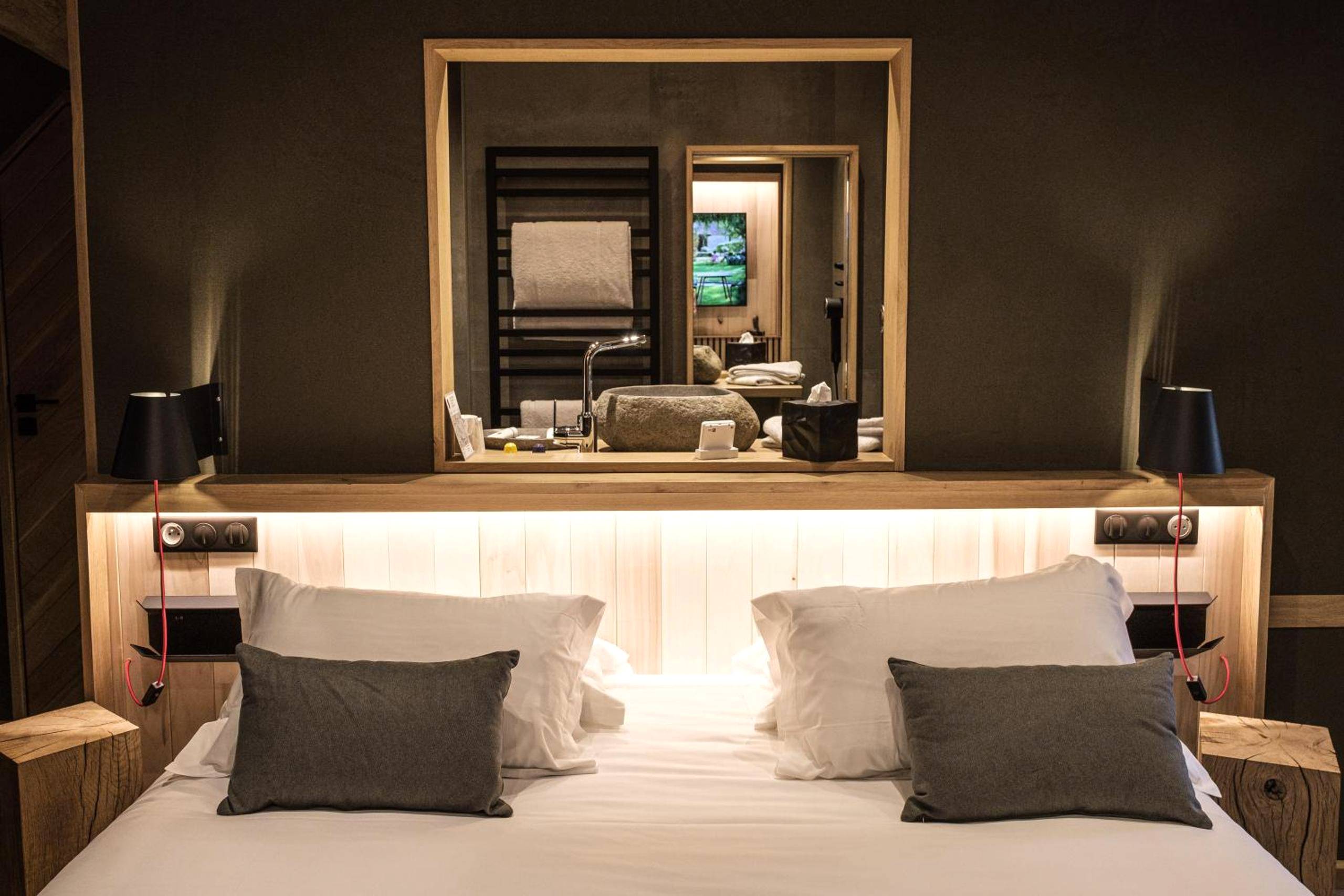 Photo du logement - Le Studio des Prés Verts Suite Design avec Jacuzzi Privatif