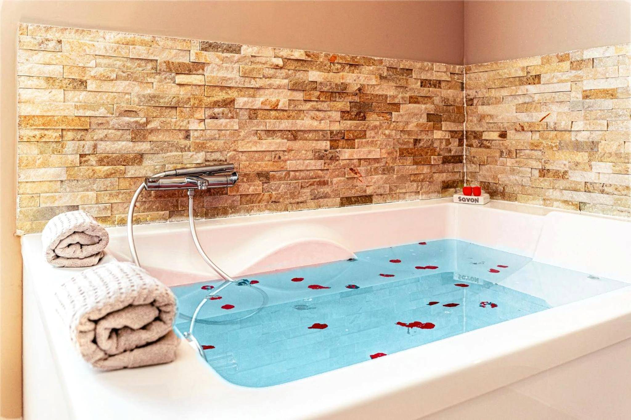 Vue du logement - Studio Love room Spa Baignoire double La Ciotat Centre port