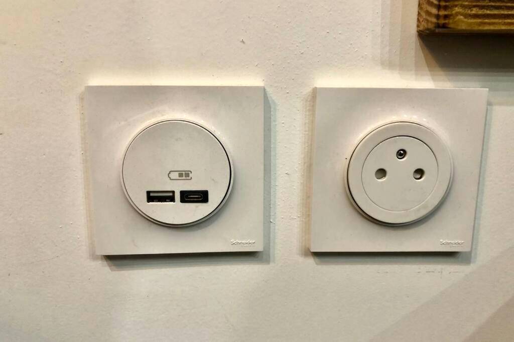 Photo du logement - Studio cocooning Spa, lit XXL, cour extérieure