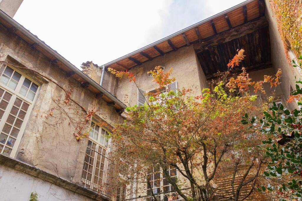 Photo du logement - La suite du 21 - jacuzzi - sauna - centre ville