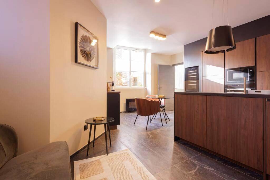 Photo du logement - La suite du 21 - jacuzzi - sauna - centre ville