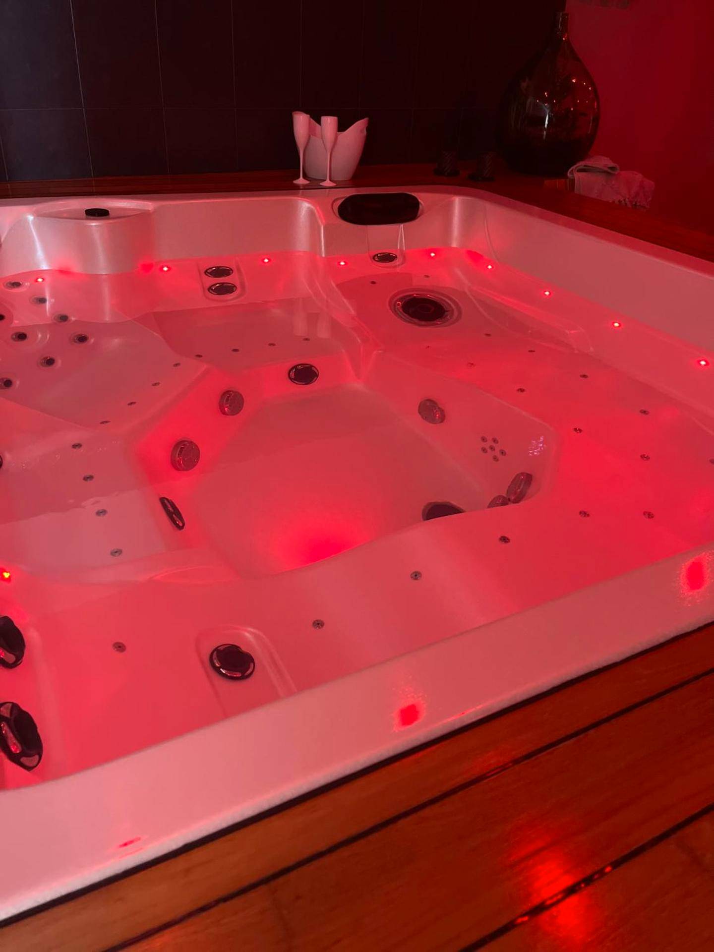 Photo du logement - SUITE 785 Chambre Jacuzzi Sauna