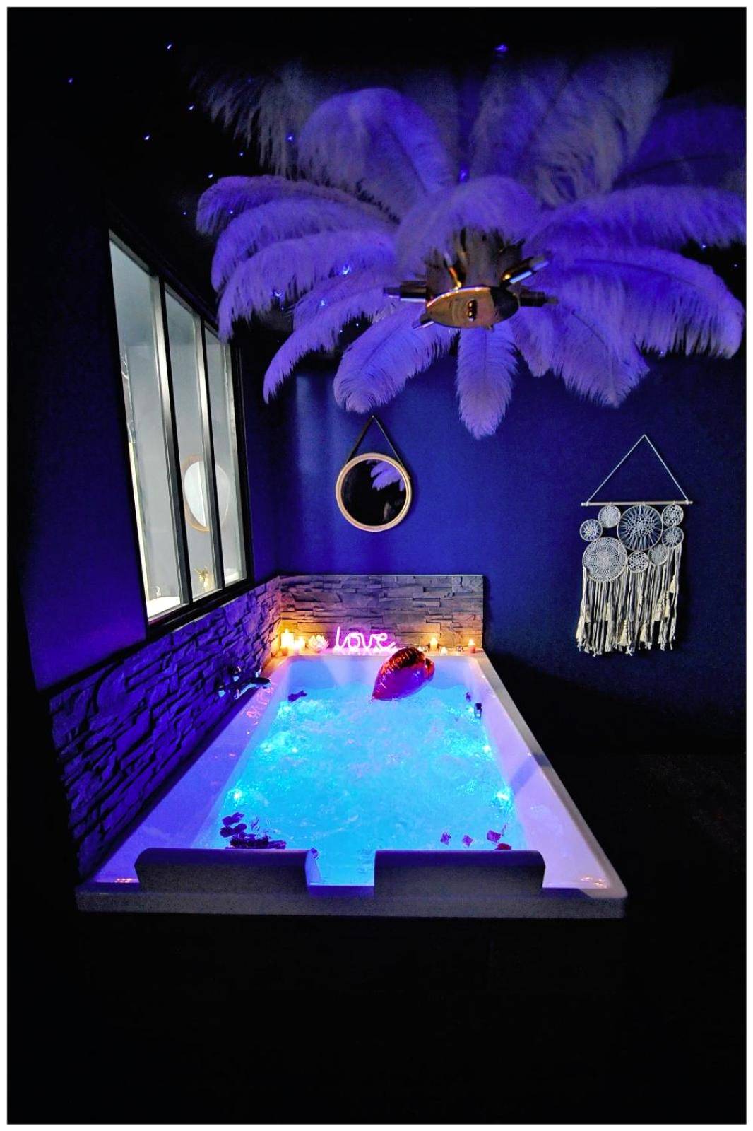 Photo du logement - La Suite 7ième ciel étoilé, SPA XXL, Lit sous les étoiles, 5 min centre - Bourgoin - Jallieu