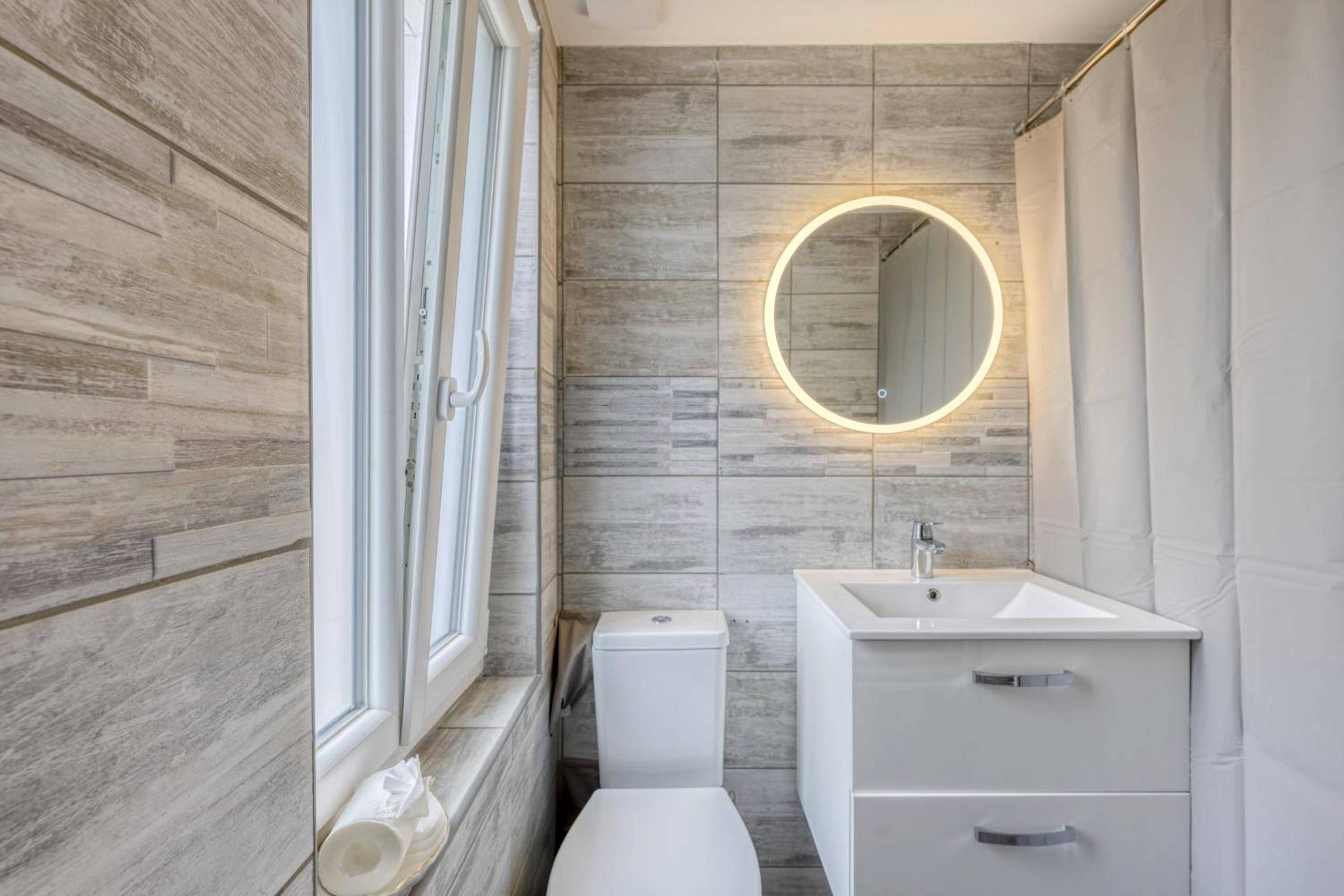 Photo du logement - Suite 90m2 avec Jacuzzi jardin Proche Paris CDG