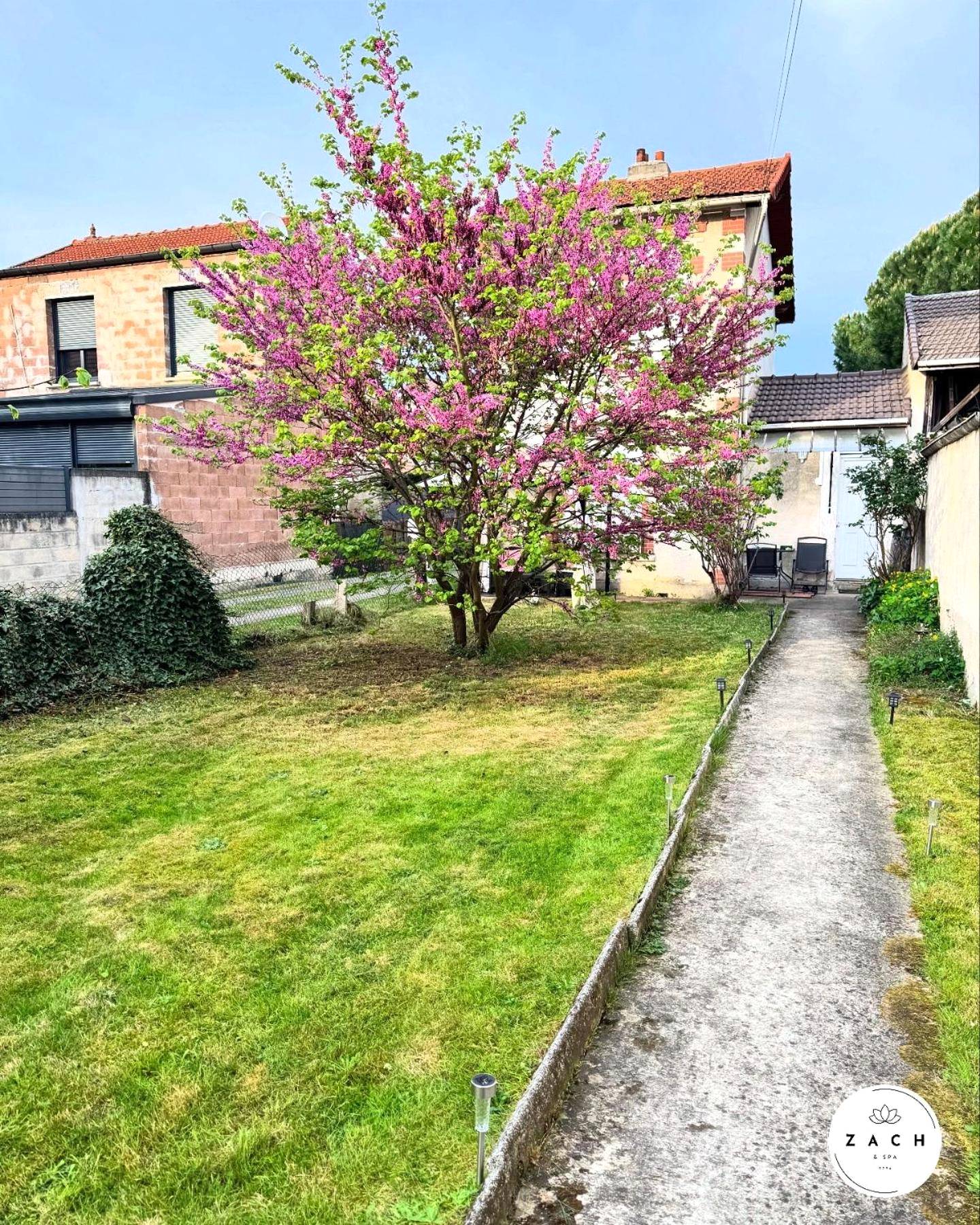 Photo du logement - Suite 90m2 avec Jacuzzi jardin Proche Paris CDG