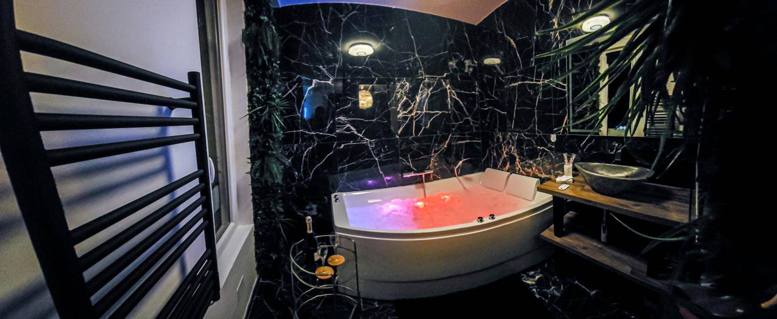 Photo du logement - La Suite - Romantique Room