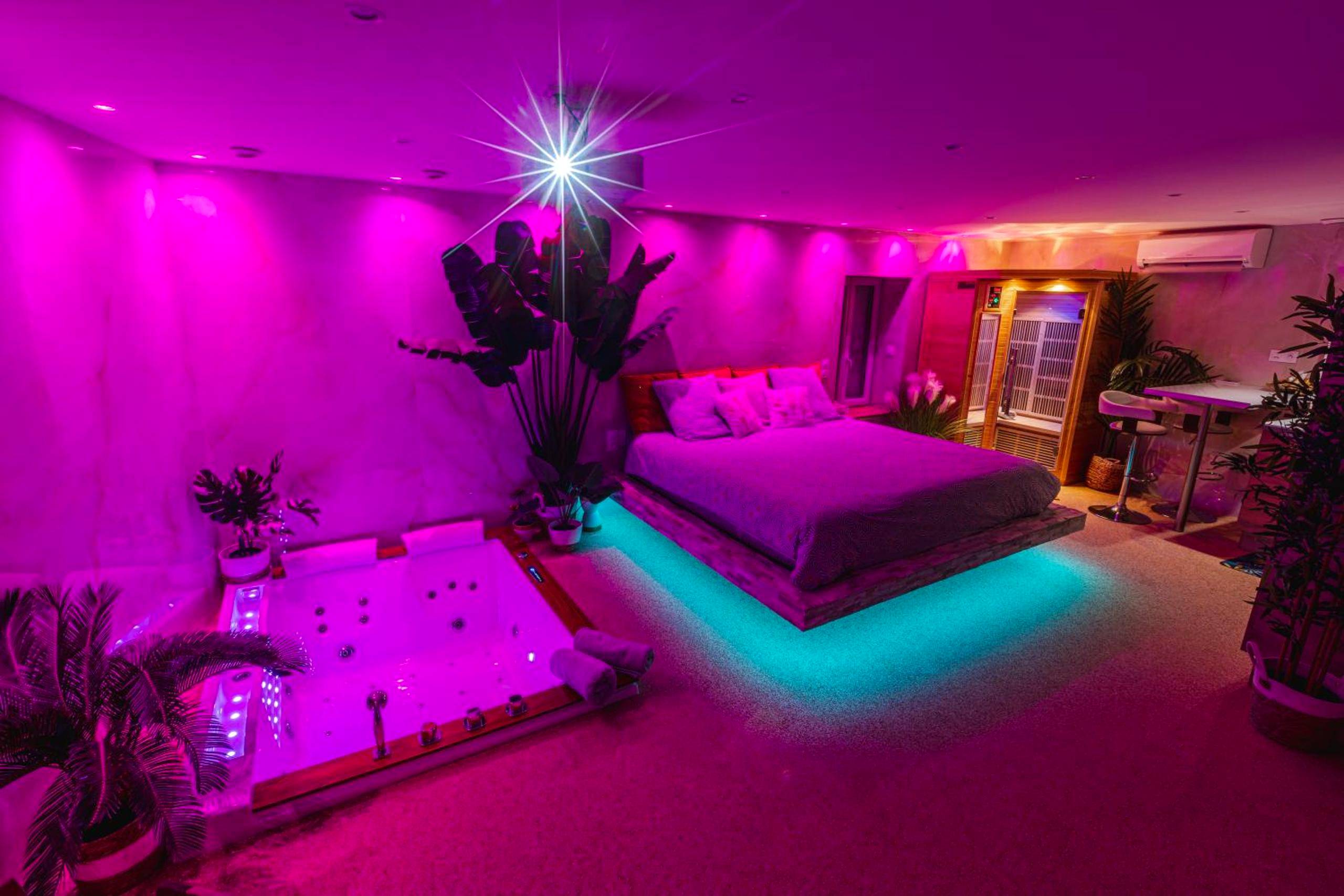 Suite romantique avec jacuzzi et sauna privatif - La Suite d'Aubière