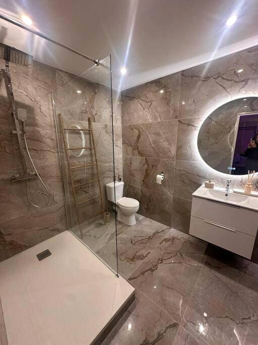 Photo du logement - La Suite Bali Jacuzzi,Sauna,Netflix,Disney - Amiens