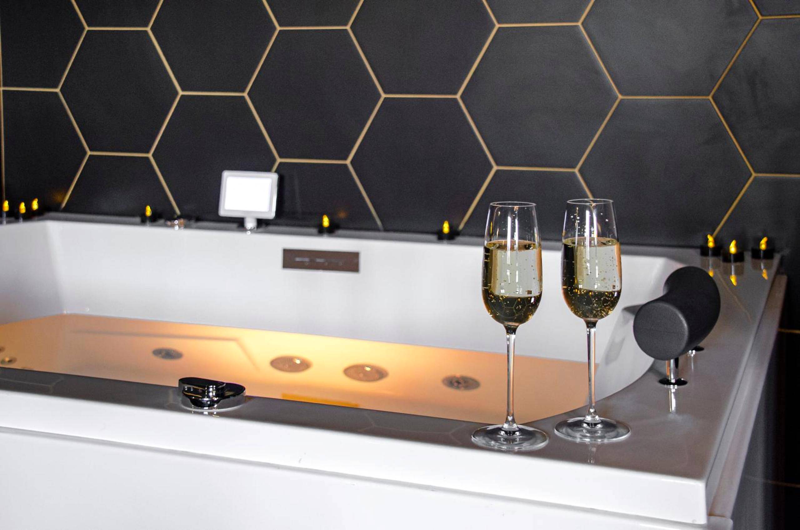 Photo du logement - Suite Balneo Hammam Noire et Or