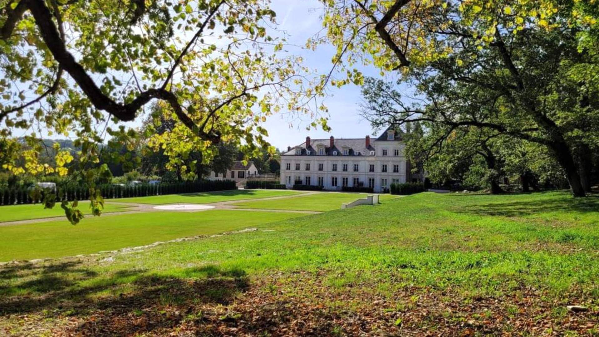 Photo du logement - La suite Baroque jacuzzi au cœur du château de Boissettes