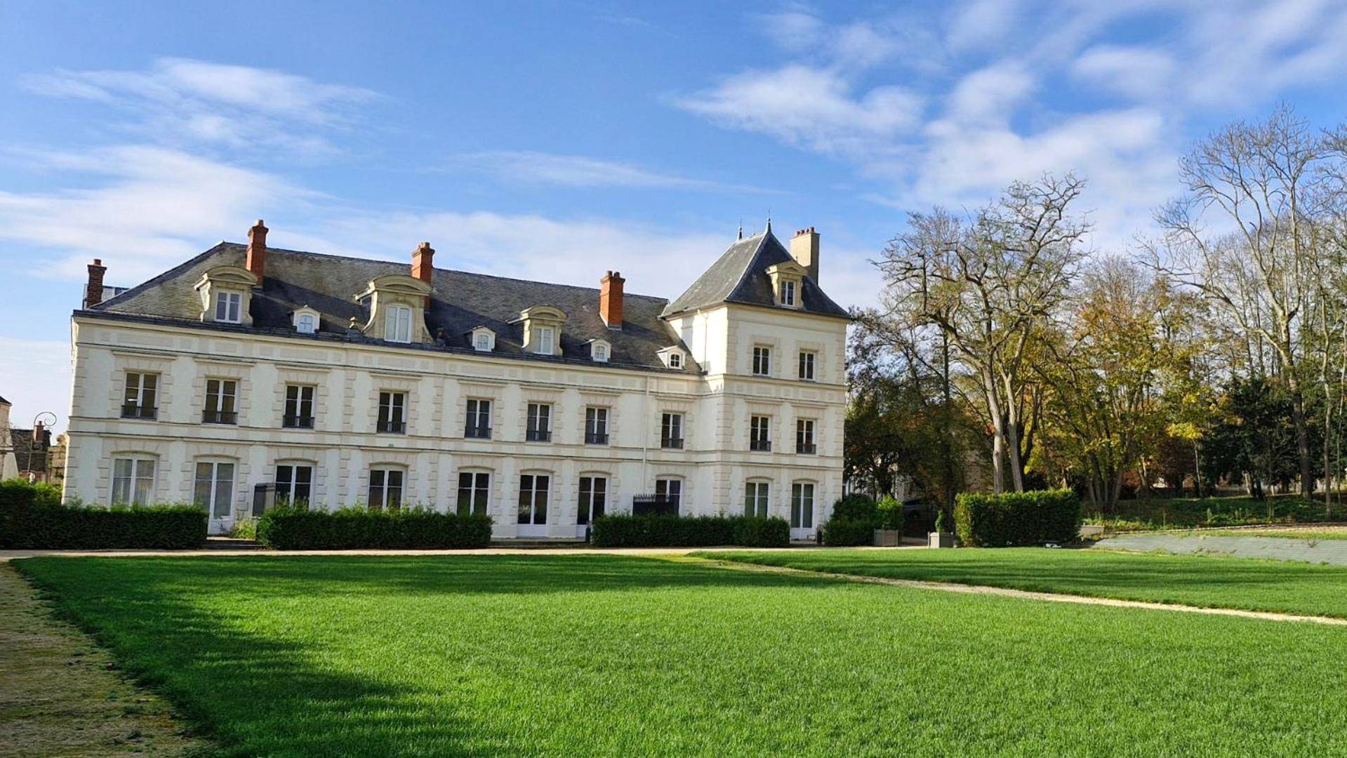 Photo du logement - La suite Baroque jacuzzi au cœur du château de Boissettes - Melun