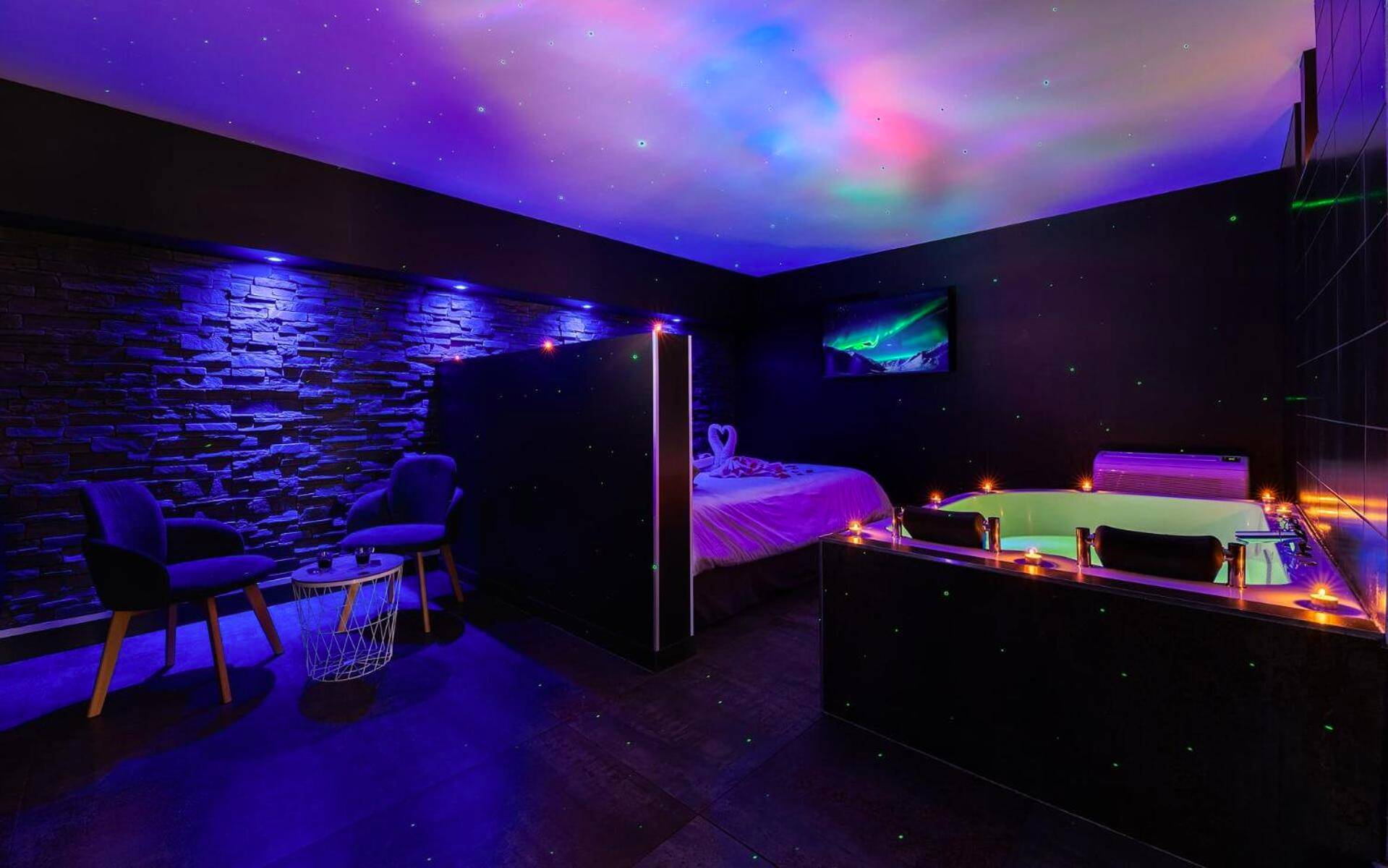 Suite romantique avec ciel étoilé et jacuzzi - Suite Boréale 50m2 spa privatif.