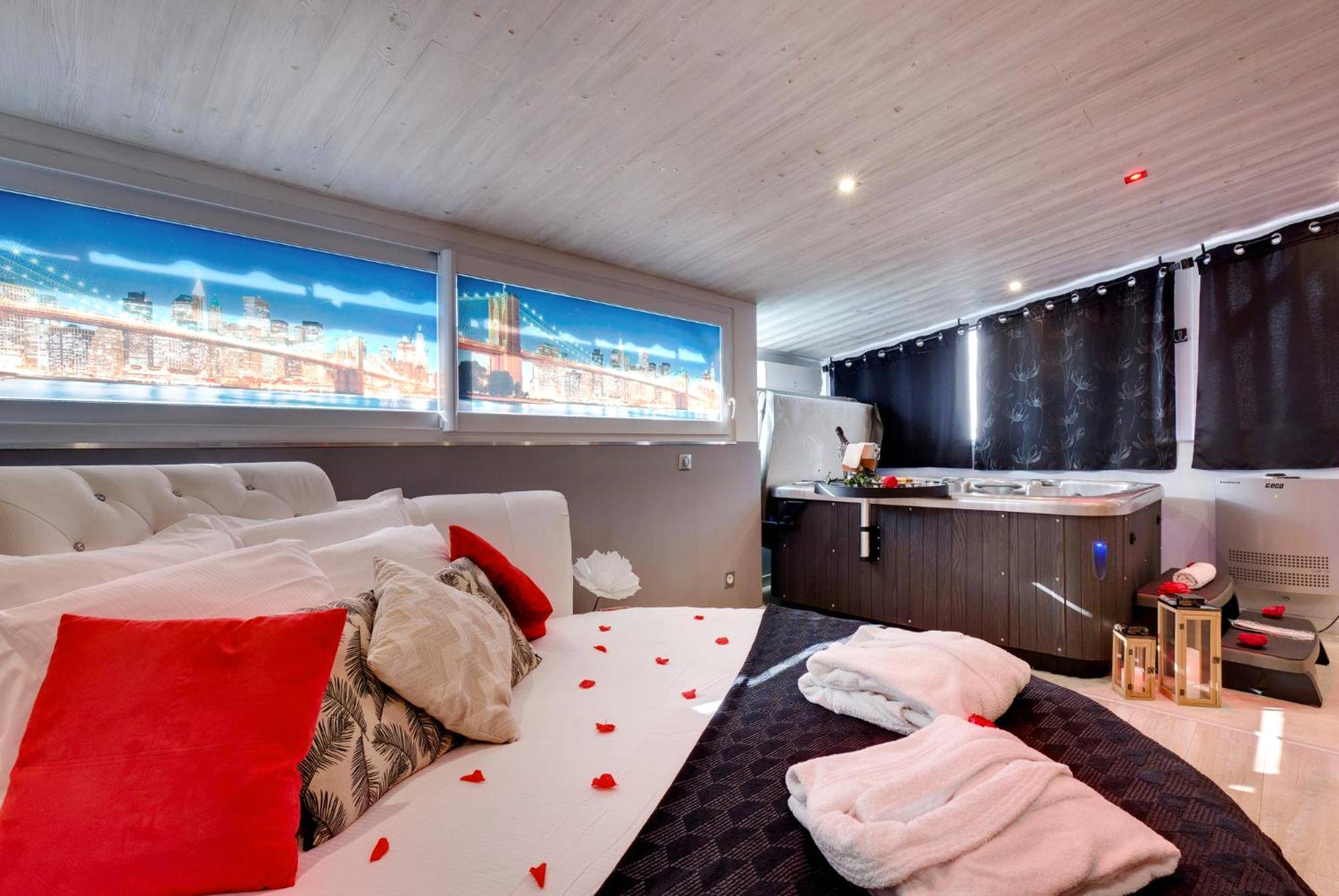 Photo du logement - SUITE BROOKLYN JACUZZI