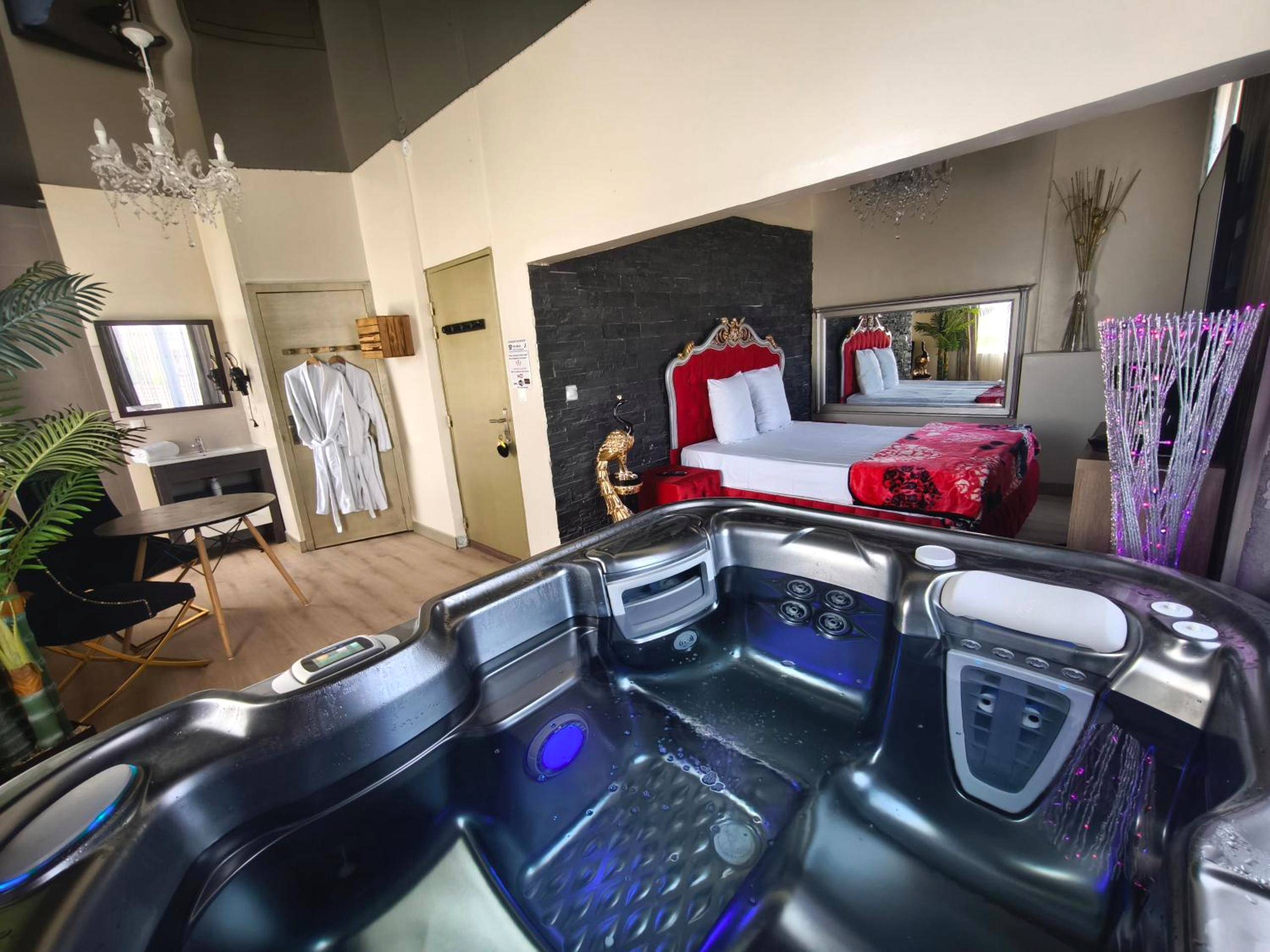 Vue principale - Love Room Charavines - Suite Chic by Les Spa de Venus