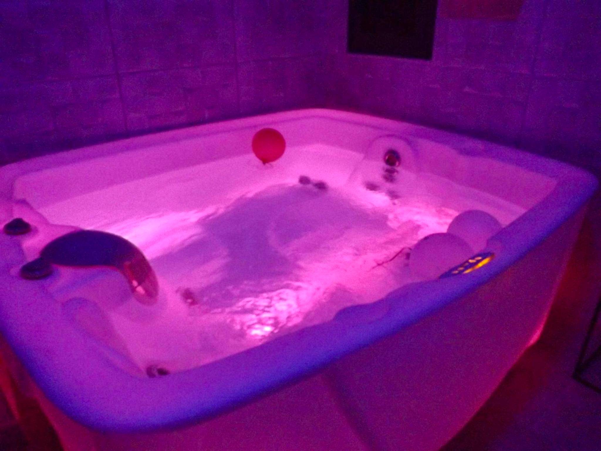 Photo du logement - La Suite Côté Pool - House Piscine, Sauna & Jacuzzi privatifs