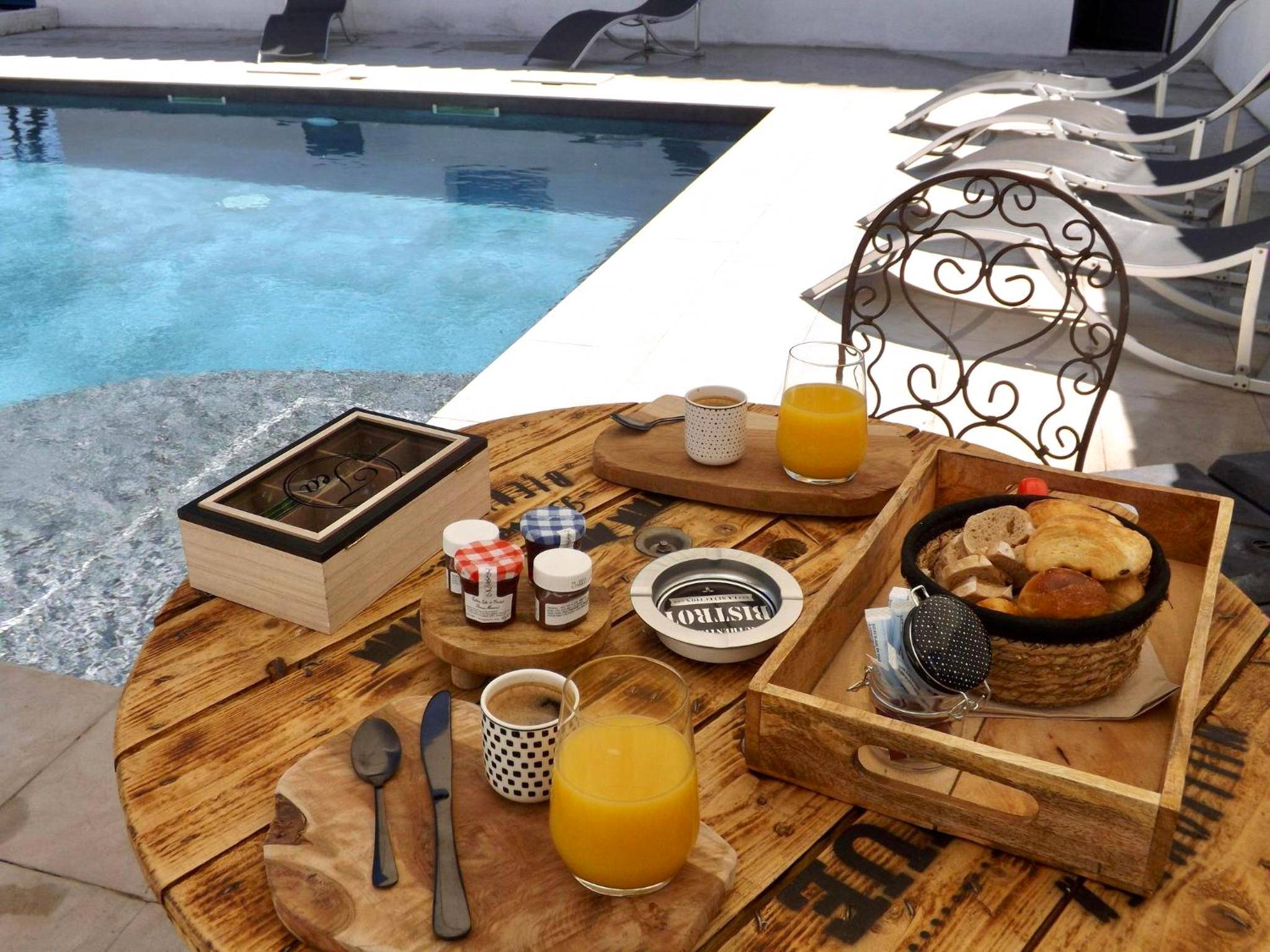 Vue du logement - La Suite Côté Pool - House Piscine, Sauna & Jacuzzi privatifs