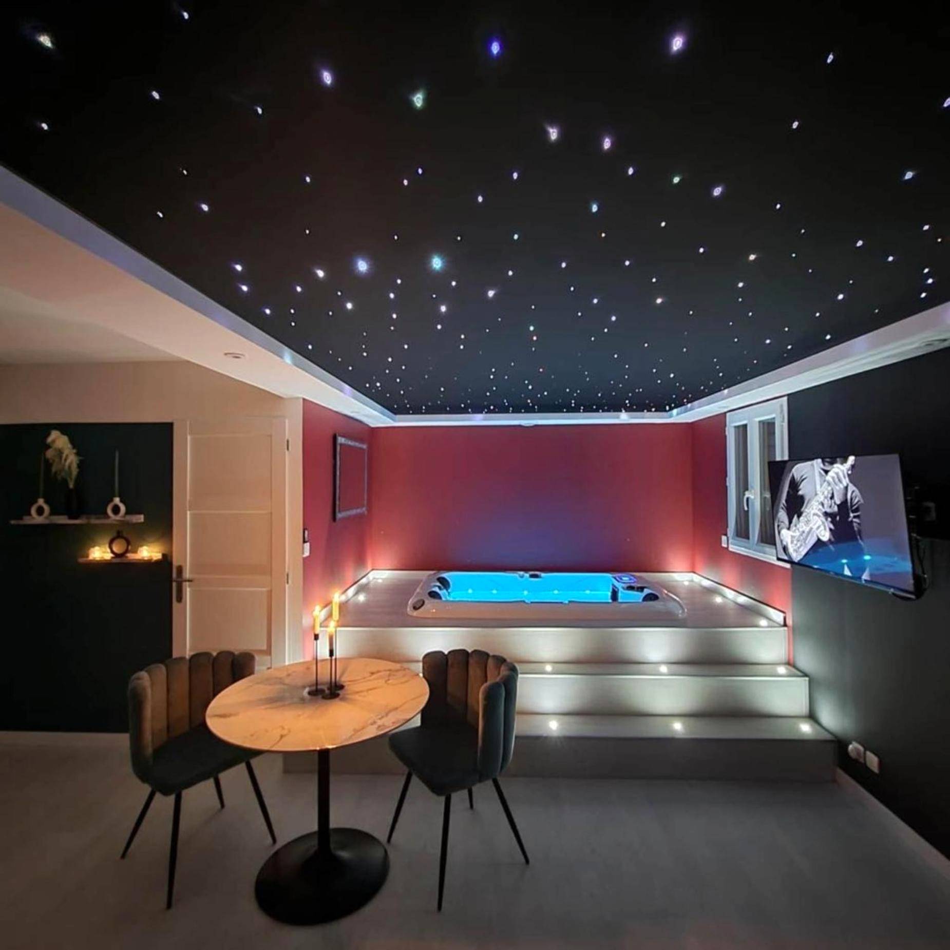 Vue principale - Love Room Lignières - de - Touraine - Suite cristal LovingSpa avec jacuzzi privatif