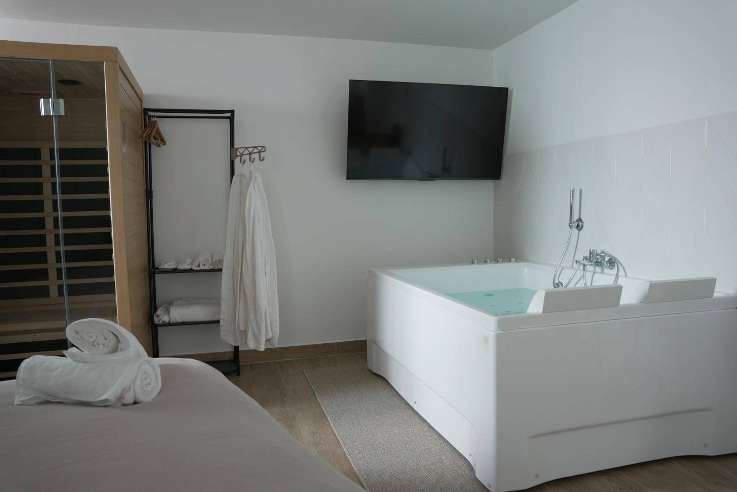 Photo du logement - Suite Détente - Spa & Sauna - Étampes