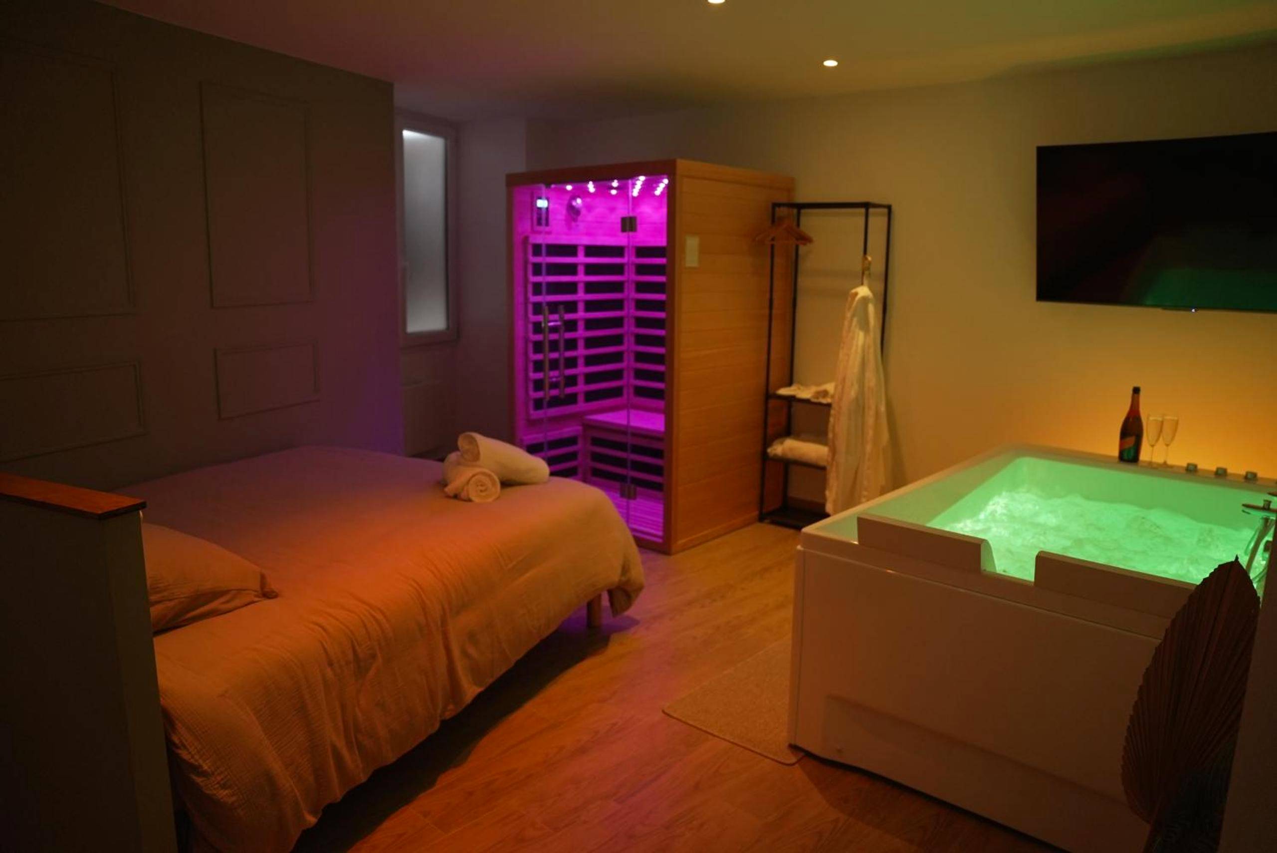 Photo du logement - Suite Détente - Spa & Sauna - Étampes