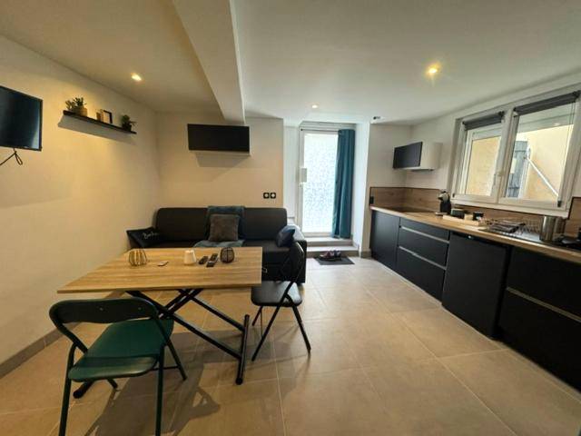 Vue d'ensemble de la pièce de vie - Suite L'échappée Belle