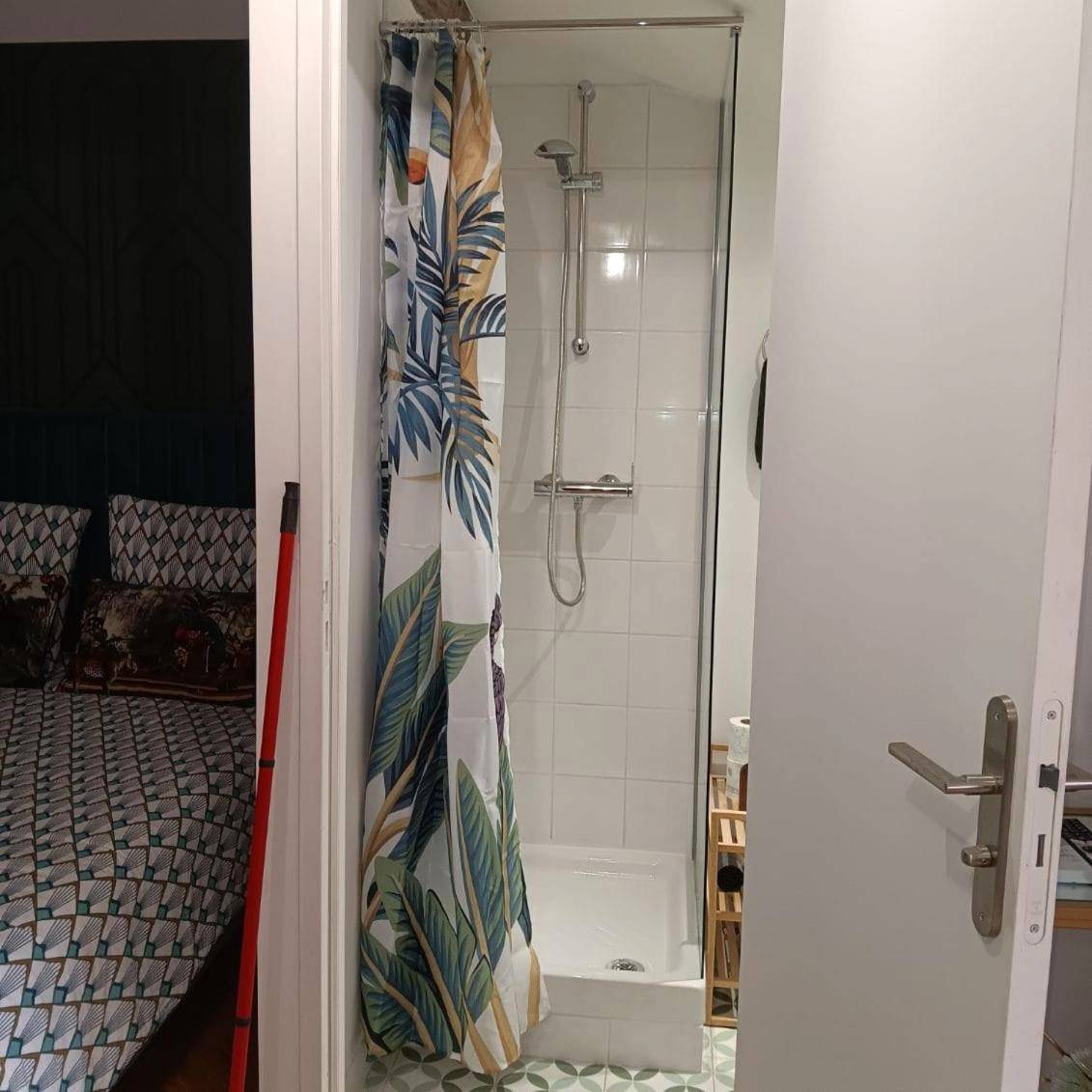 Photo du logement - Suite Émeraude - Jacuzzi - Saint - Étienne