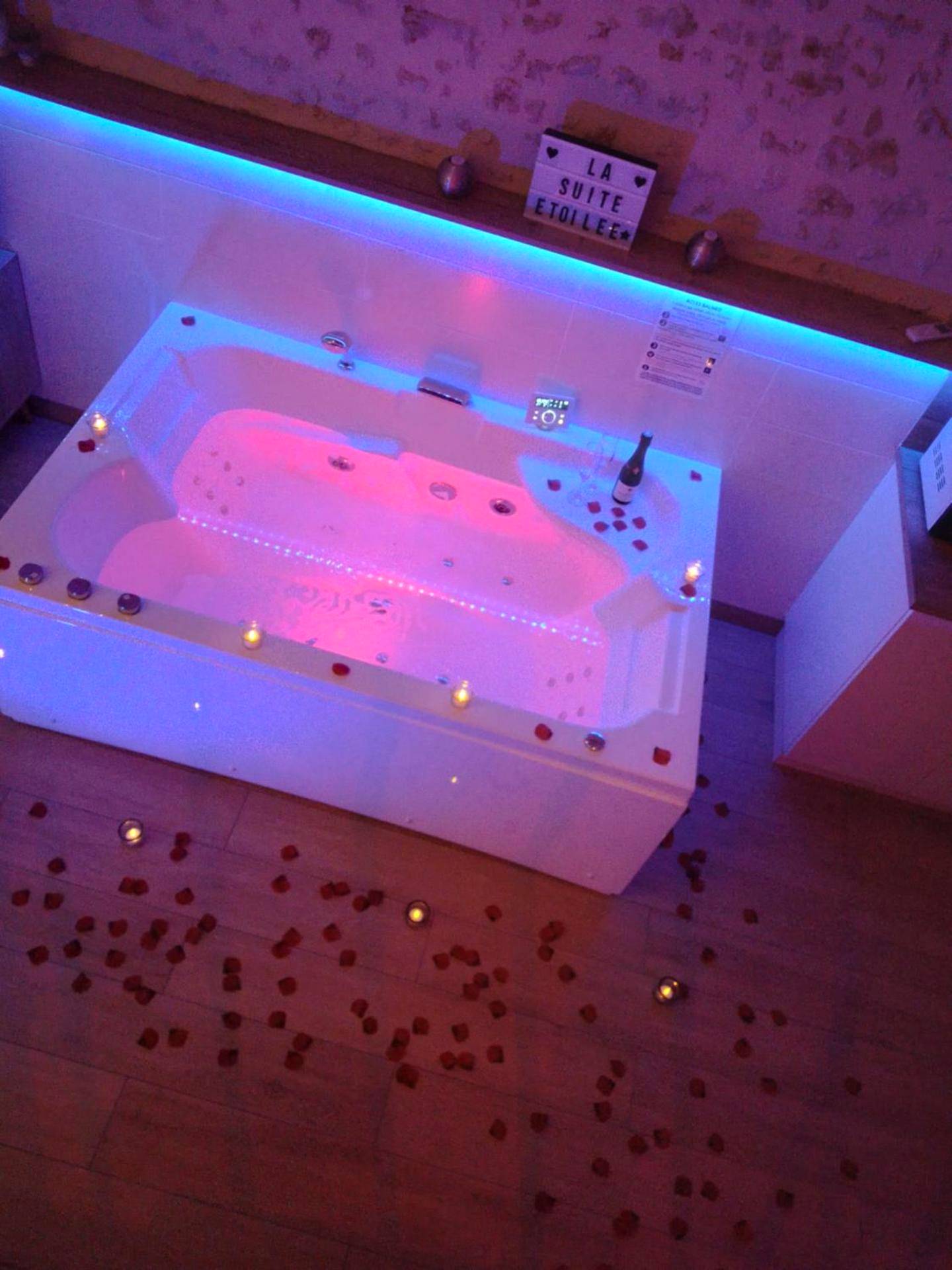 Photo du logement - La Suite Etoilée - Balnéo privative