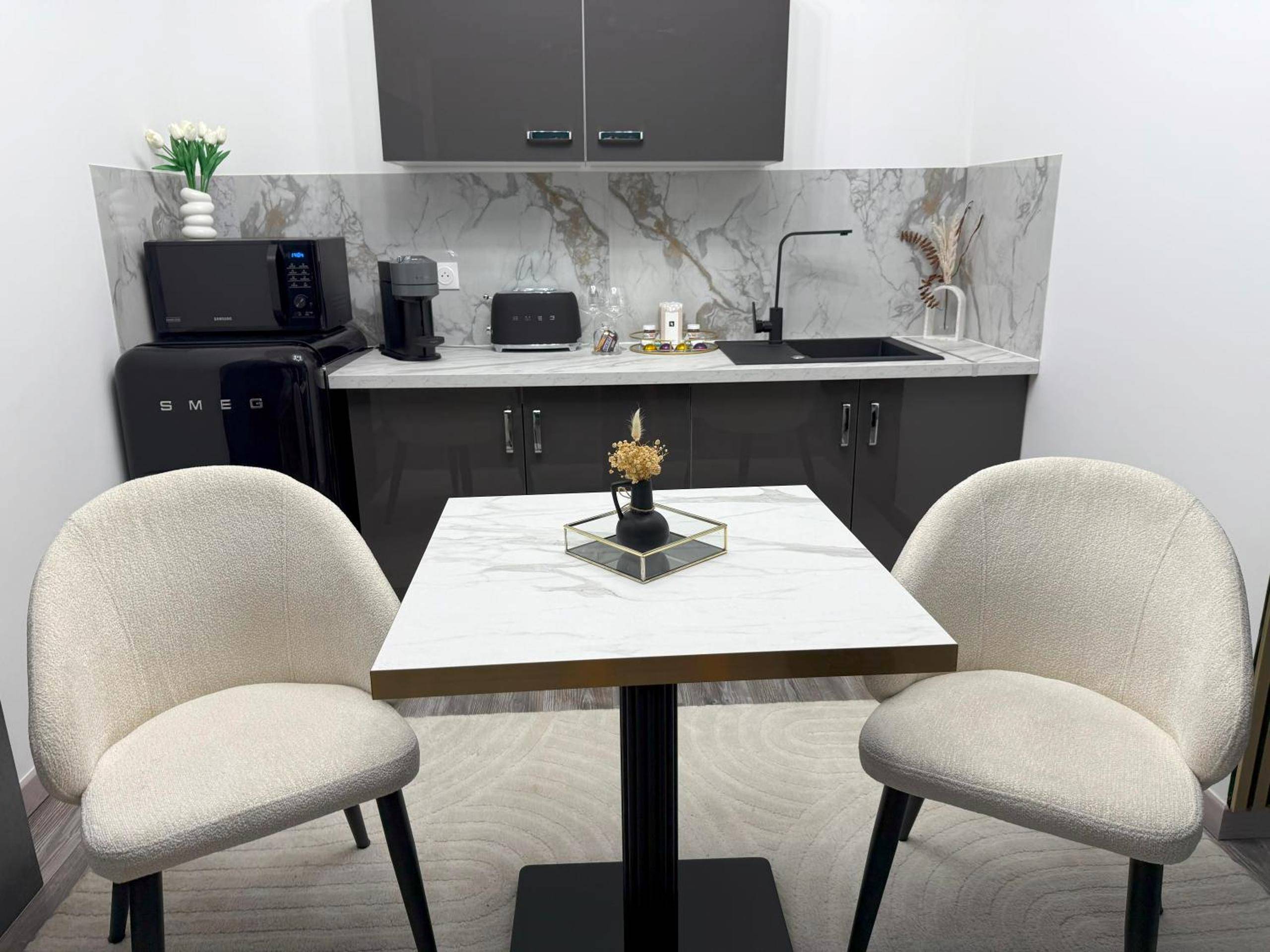 Photo du logement - La Suite Genève Gaillard - Jacuzzi Privé & Séjour Luxe