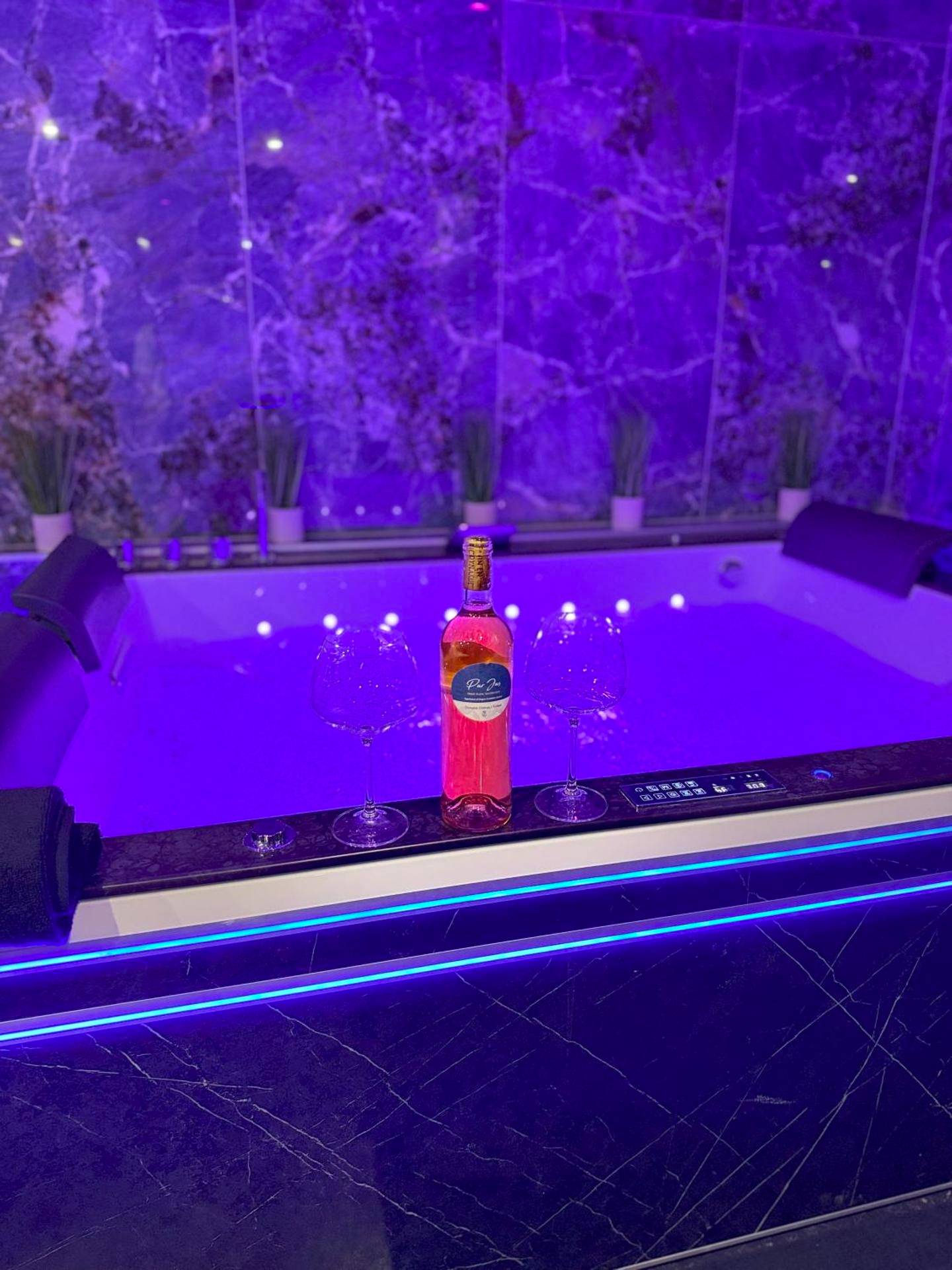 Photo du logement - La Suite Genève Gaillard - Jacuzzi Privé & Séjour Luxe