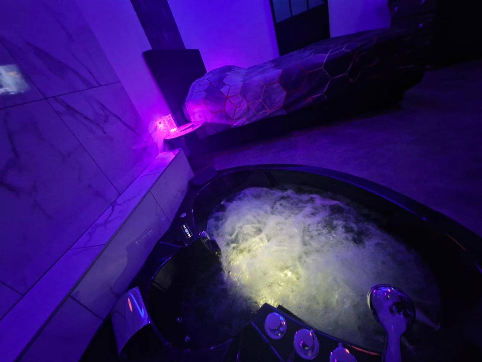 Vue du logement - Love Room Mulhouse - Suite GOLD Mulhouse
