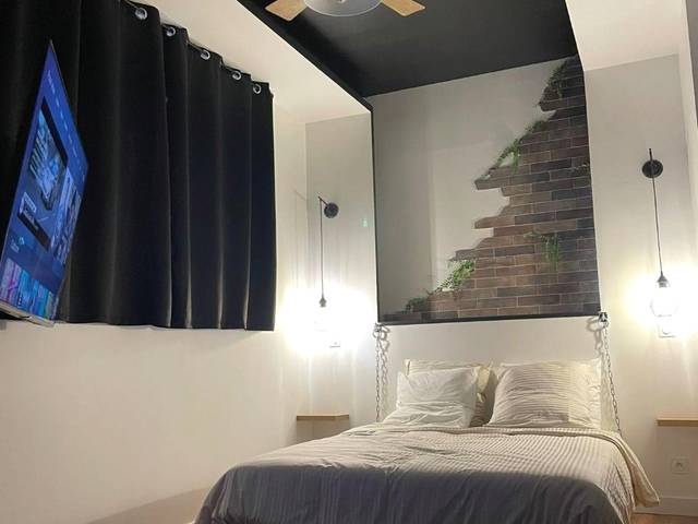 Vue interieure - La suite Grenoble spa jacuzzi et sauna privatif