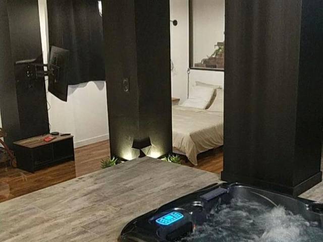 Autre vue interieure - La suite Grenoble spa jacuzzi et sauna privatif - La Garde