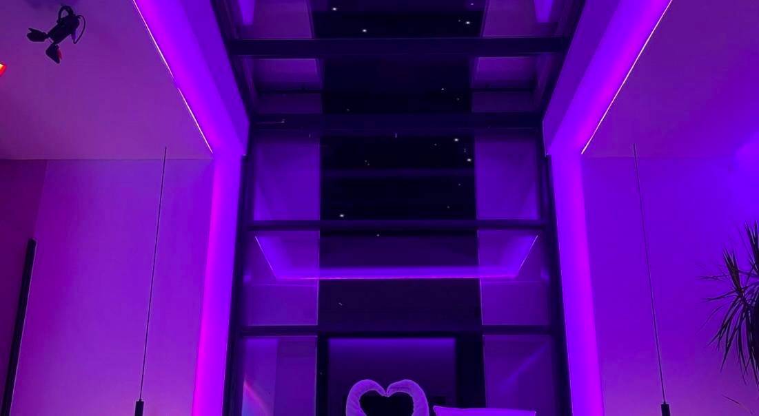 Vue du logement - Love Room Sisteron - Suite impériale LOVE ROOM
