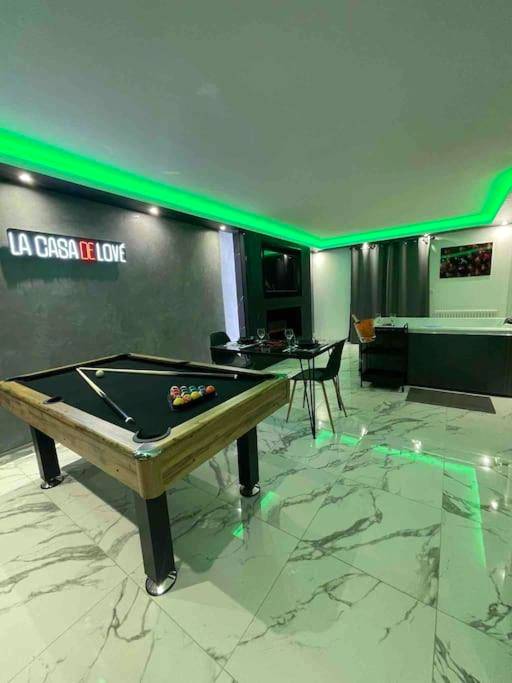 Photo du logement - Suite avec Jacuzzi privé 20min de Paris