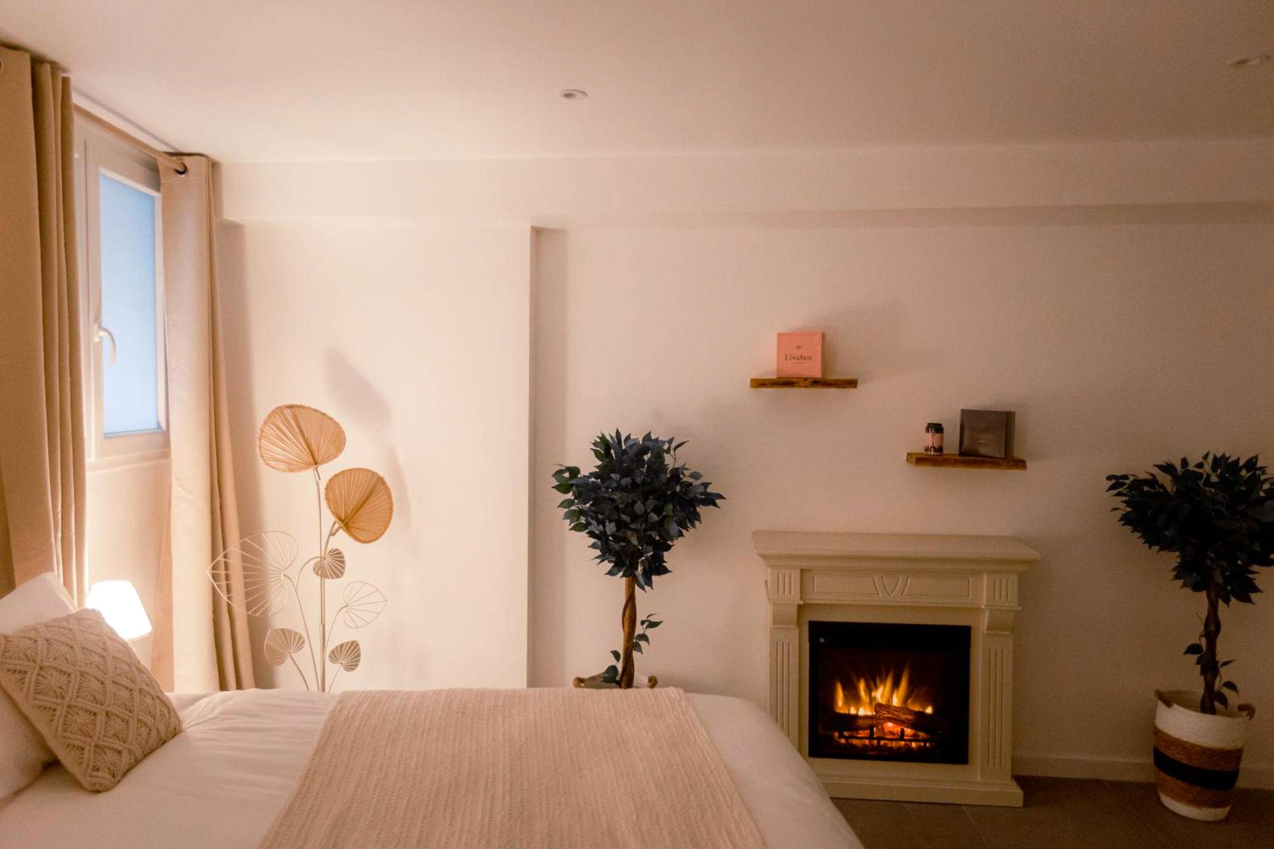 Photo du logement - Suite romantique avec Jacuzzi - Hypercentre, Comédie