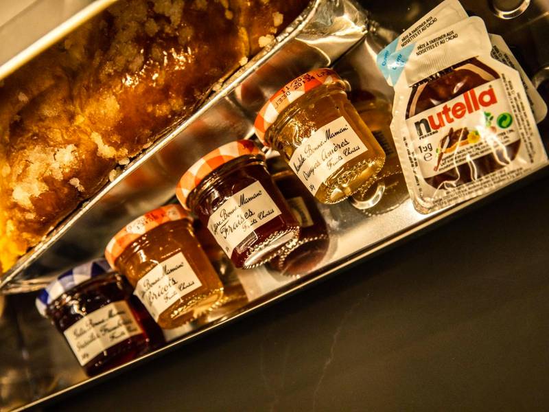 Photo du logement - Suite romantique avec Jacuzzi - Hypercentre, Place Jean Jaurès