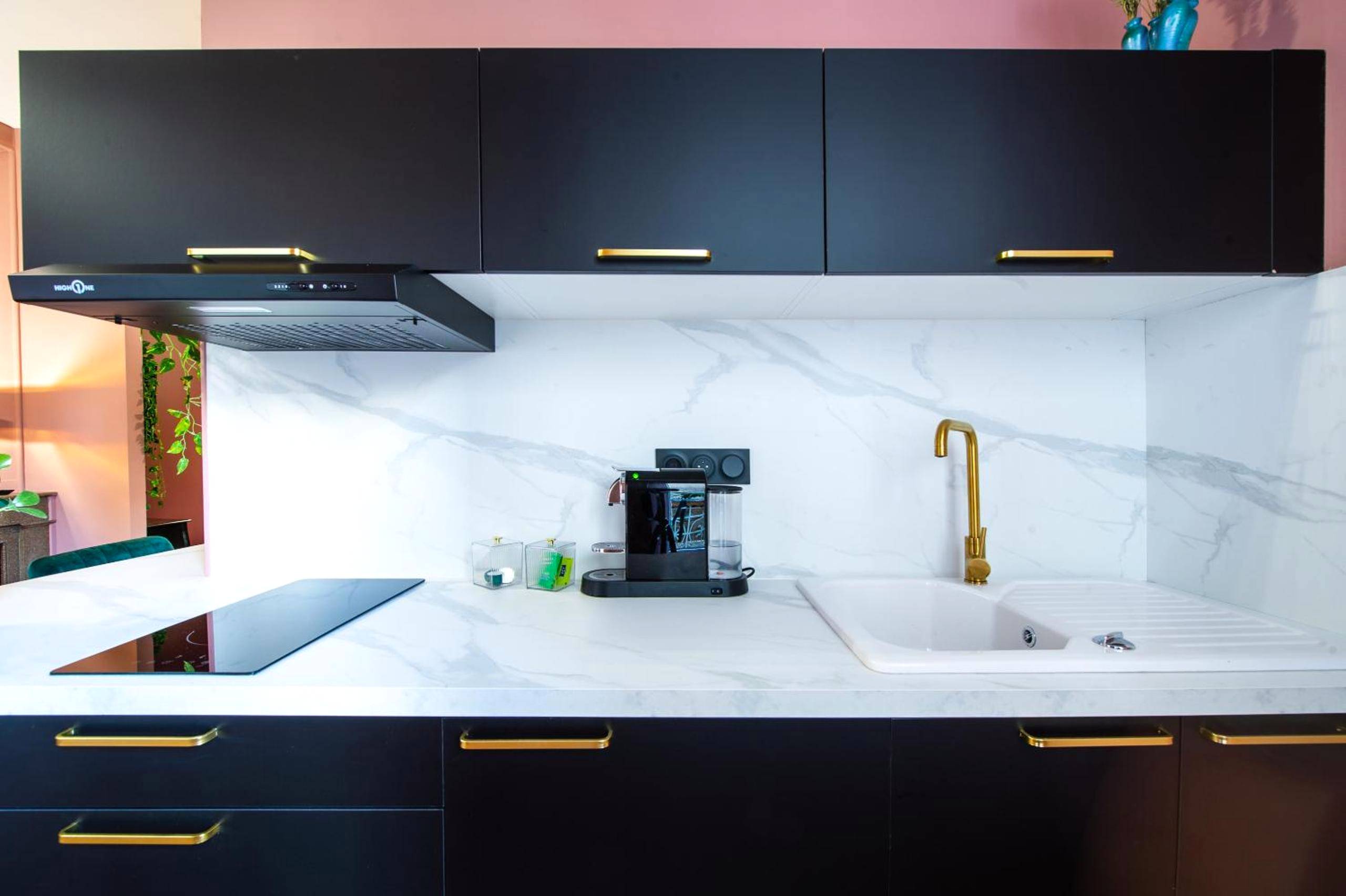 Photo du logement - Suite jacuzzi, chic romantique climatisé à 50 m du metro