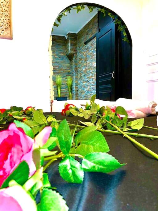 Photo du logement - La suite romantique Jacuzzi,parking gratuit,centre