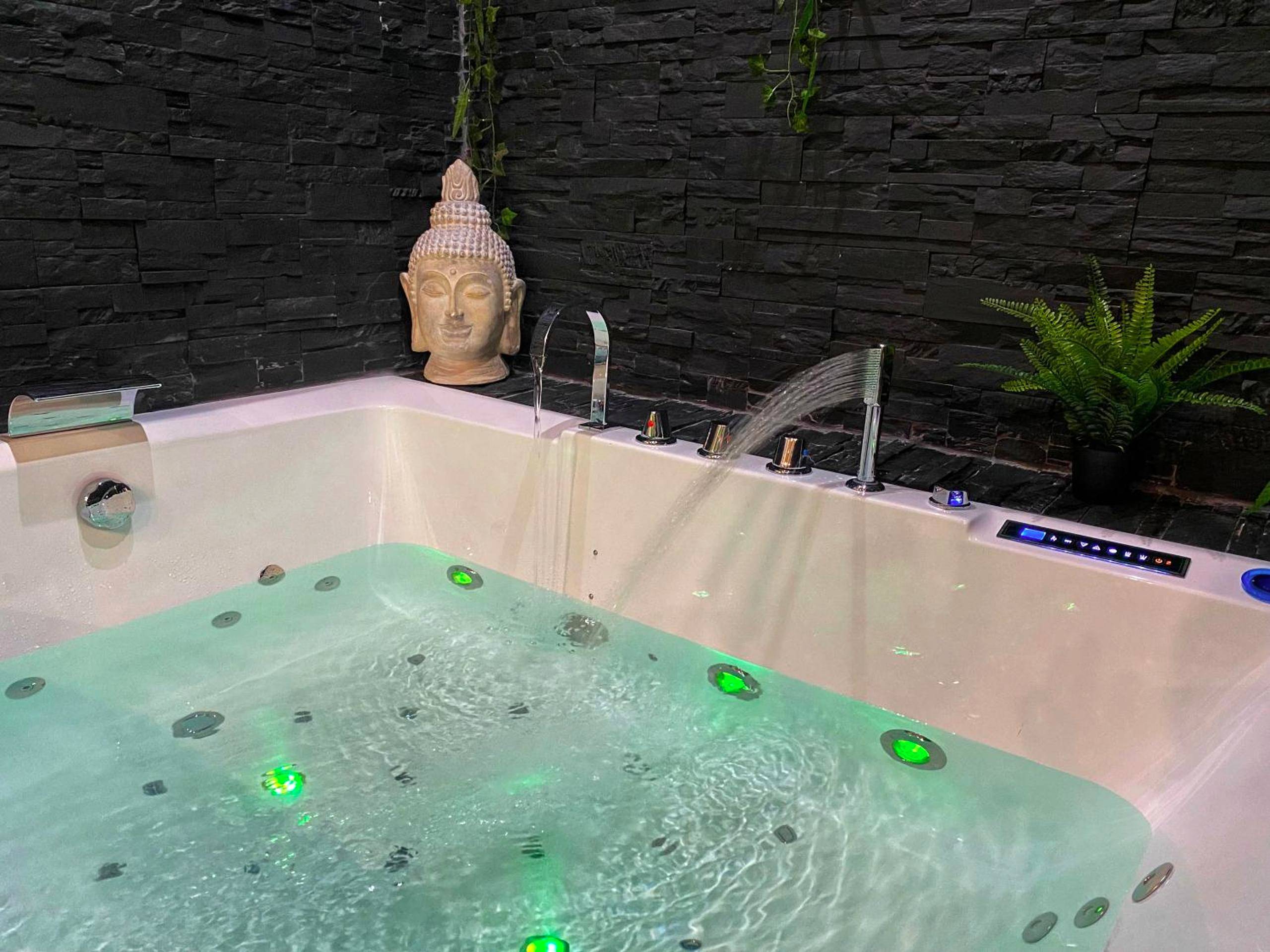 Photo du logement - Suite Jacuzzi Privatif Plage Des Catalans - Marseille