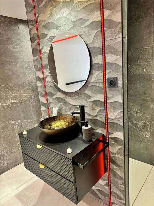 Photo du logement - Suite romantique avec jacuzzi et sauna - Alès