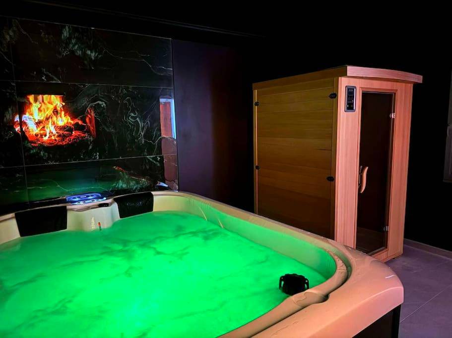 Vue du logement - Suite romantique avec jacuzzi et sauna