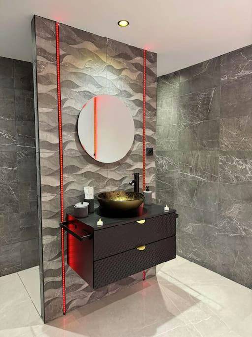 Photo du logement - Suite romantique avec jacuzzi et sauna