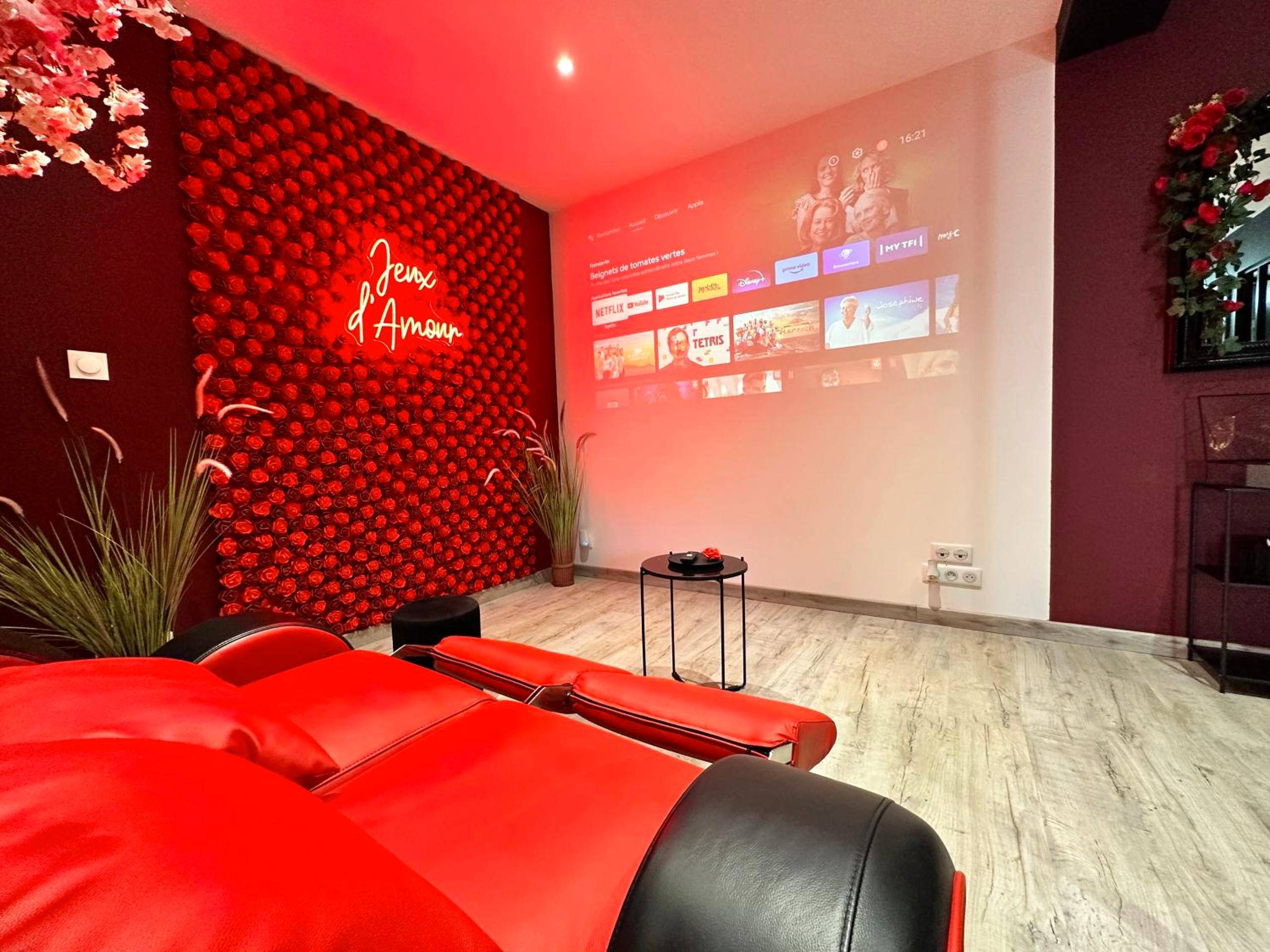 Photo du logement - Suite Jeux d’Amour Jacuzzi / Love Room