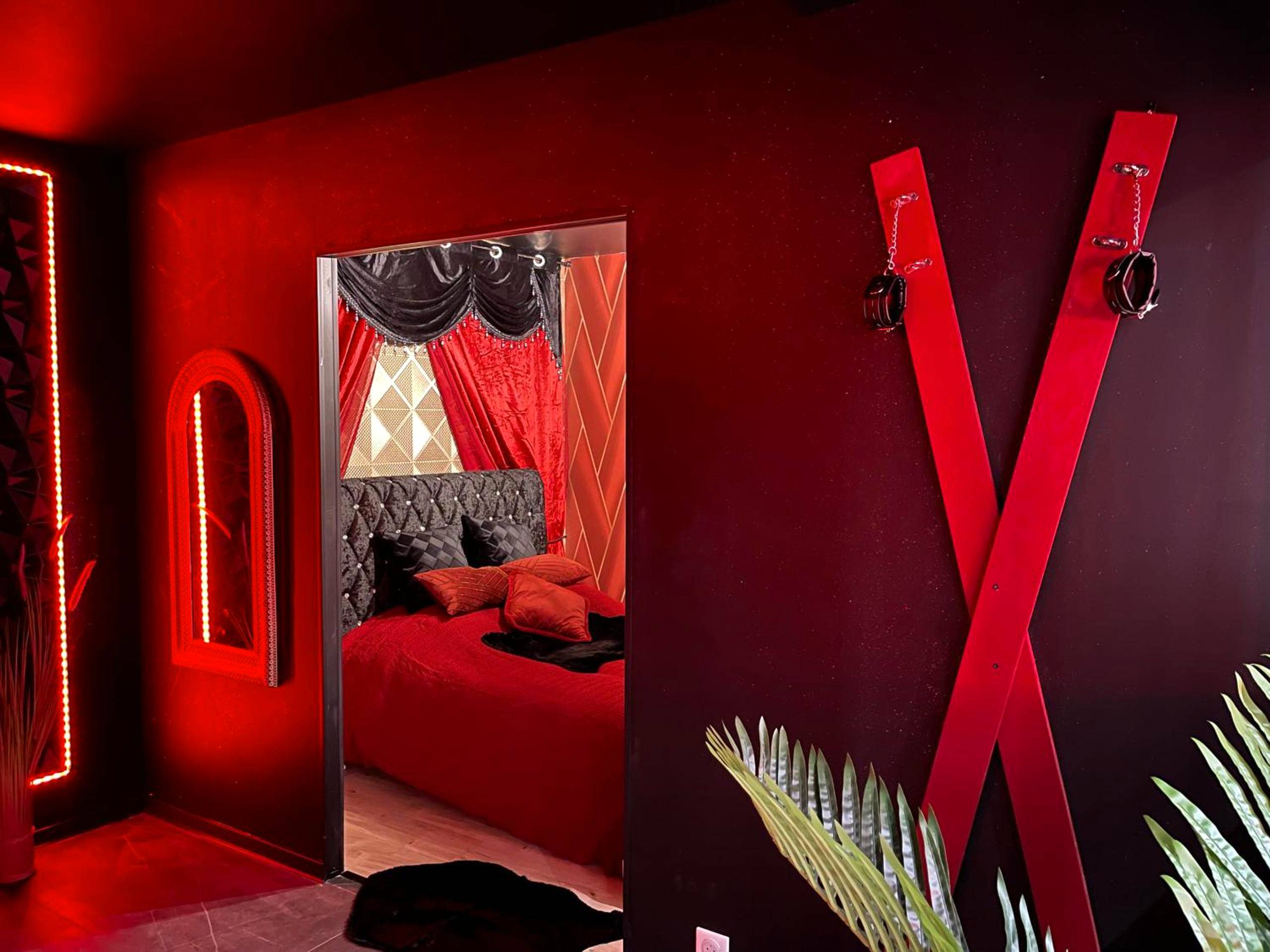 Photo du logement - Suite Jeux d’Amour Jacuzzi / Love Room