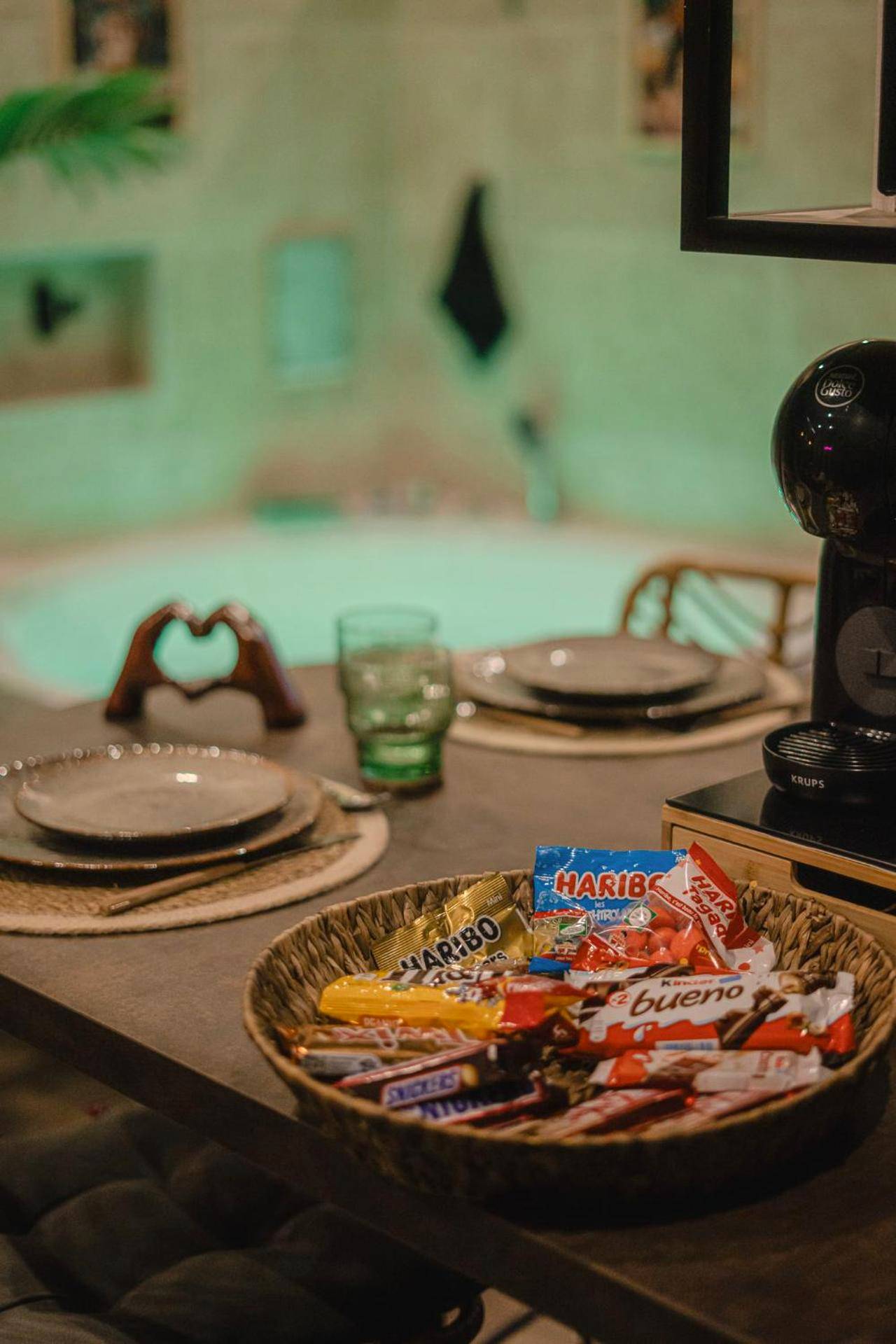 Photo du logement - Suite Jungle Spa - Sauna & Balnéo