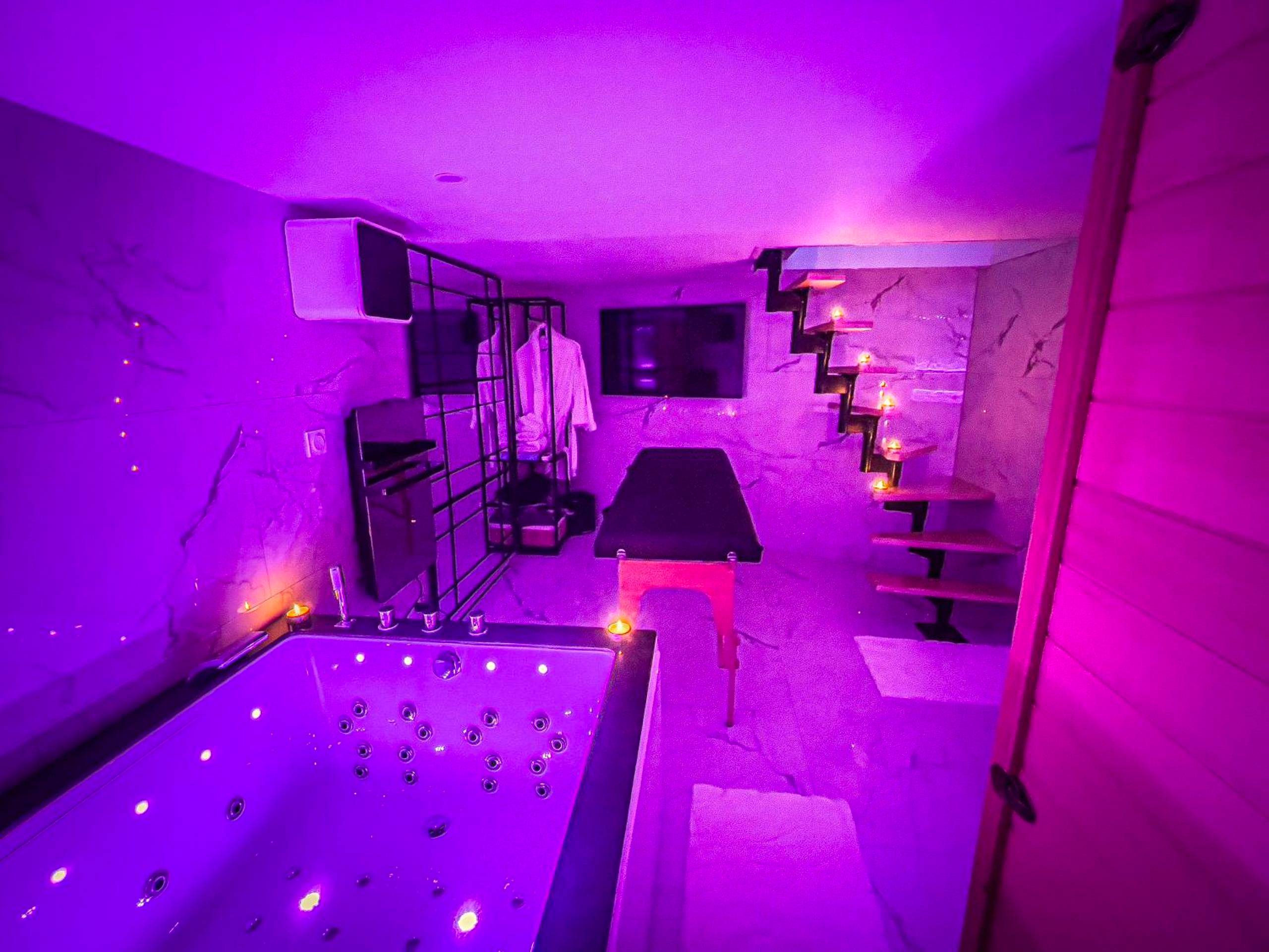 Photo du logement - Suite KING Size SAUNA JACUZZI