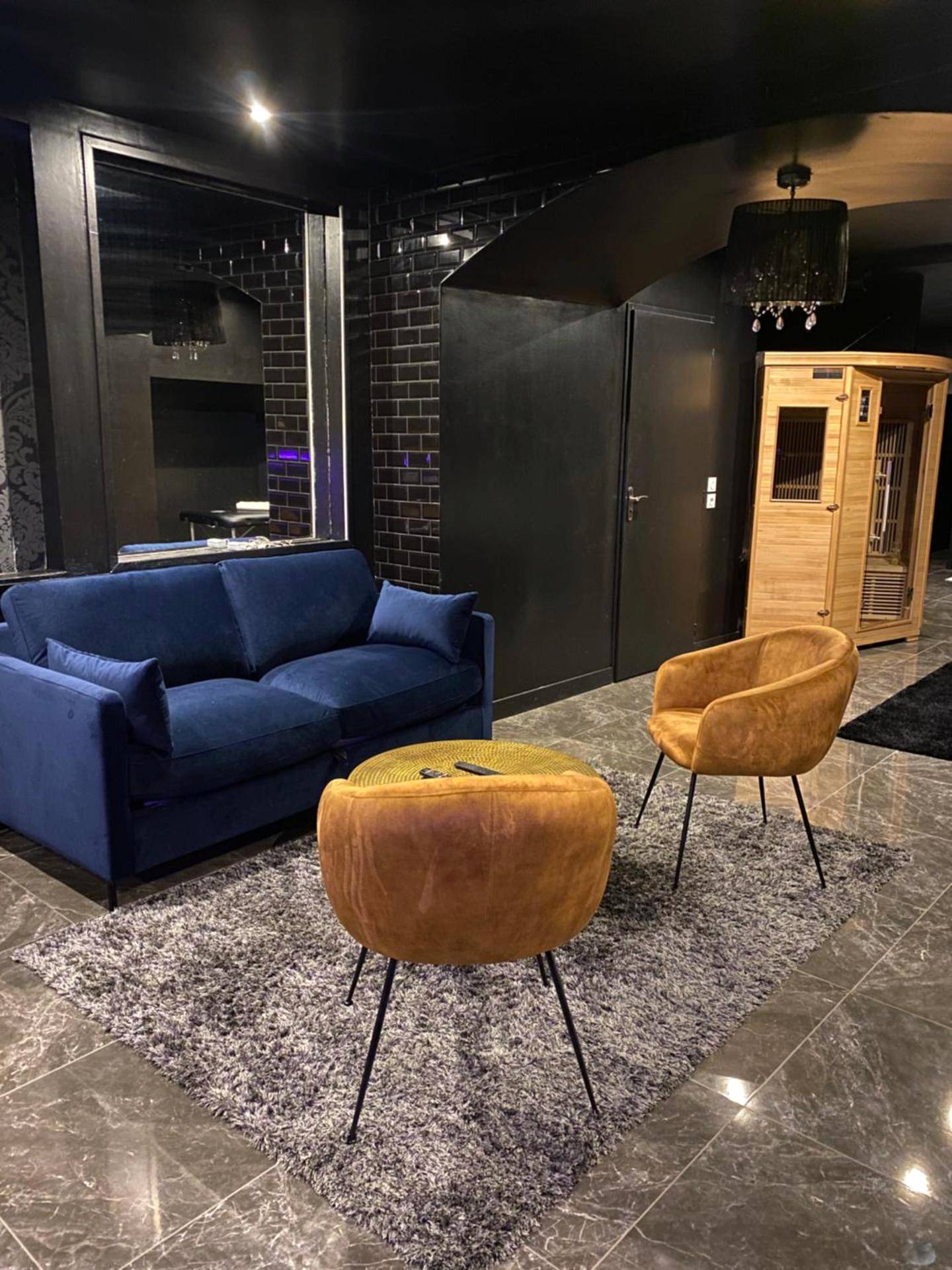 Photo du logement - La Suite Marylin, Loft de 90m2 avec Sauna et Jacuzzi - Riom