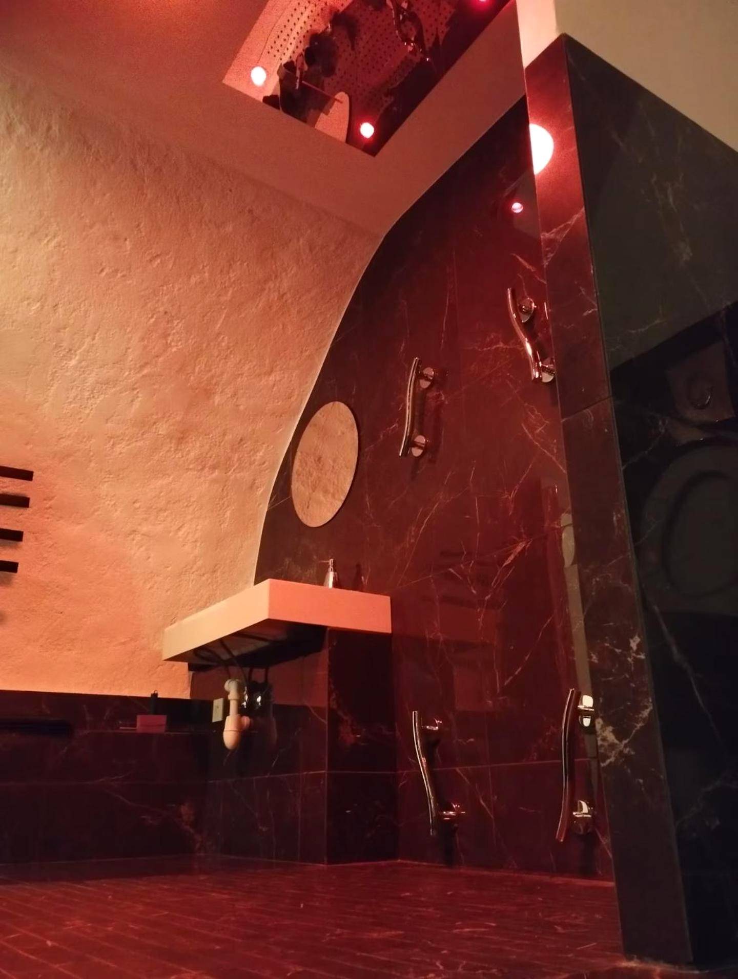 Photo du logement - La suite miroir, love room avec jacuzzi